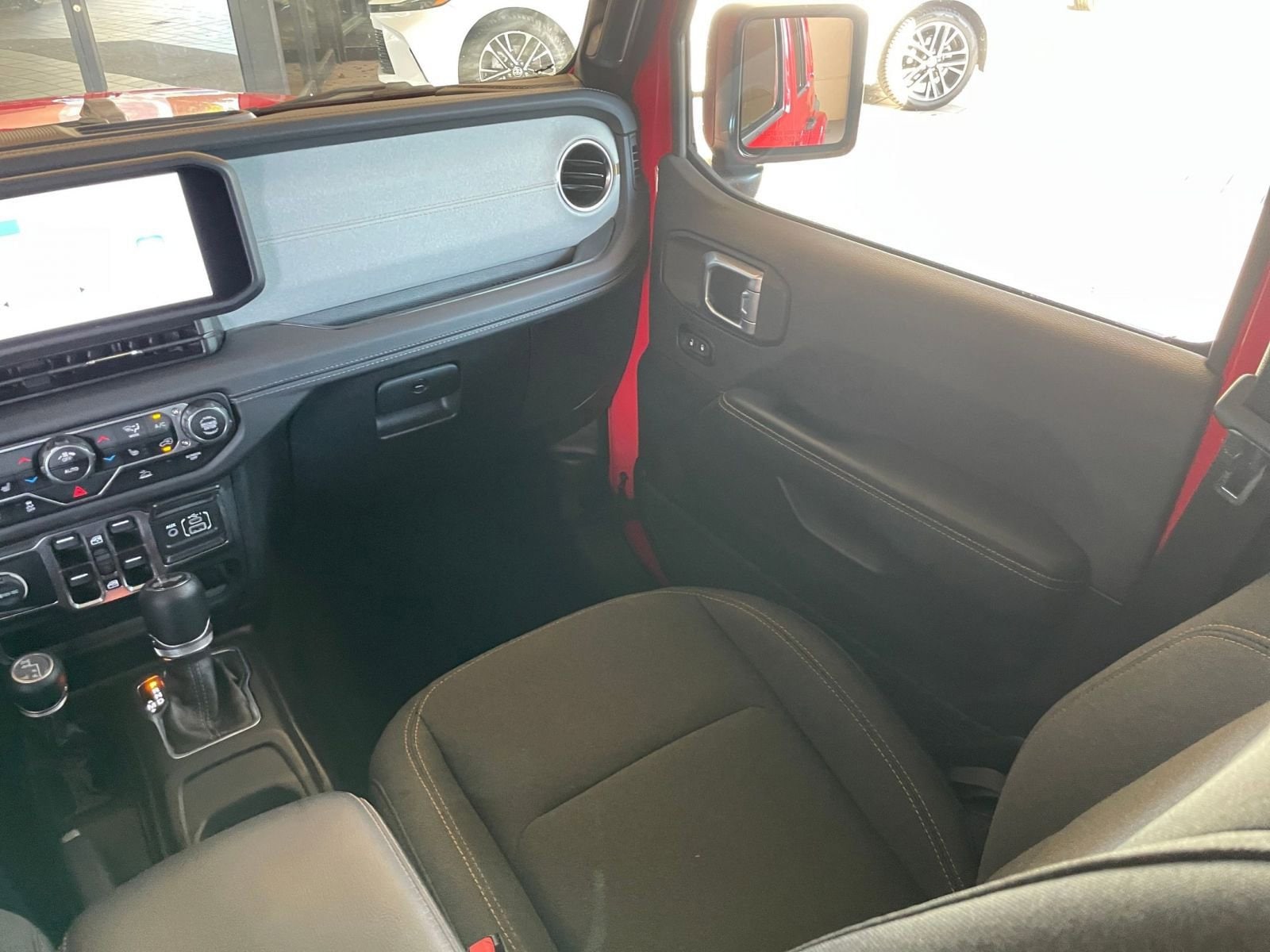 Thumbnail: 2025 Jeep Wrangler - 34