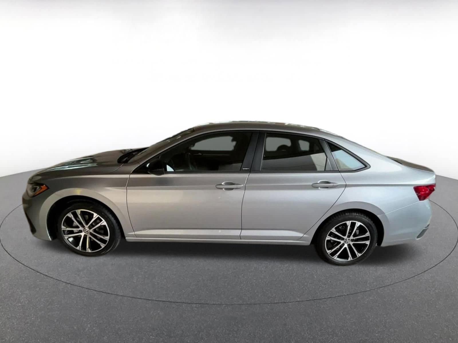 Thumbnail: 2025 Volkswagen Jetta - 9