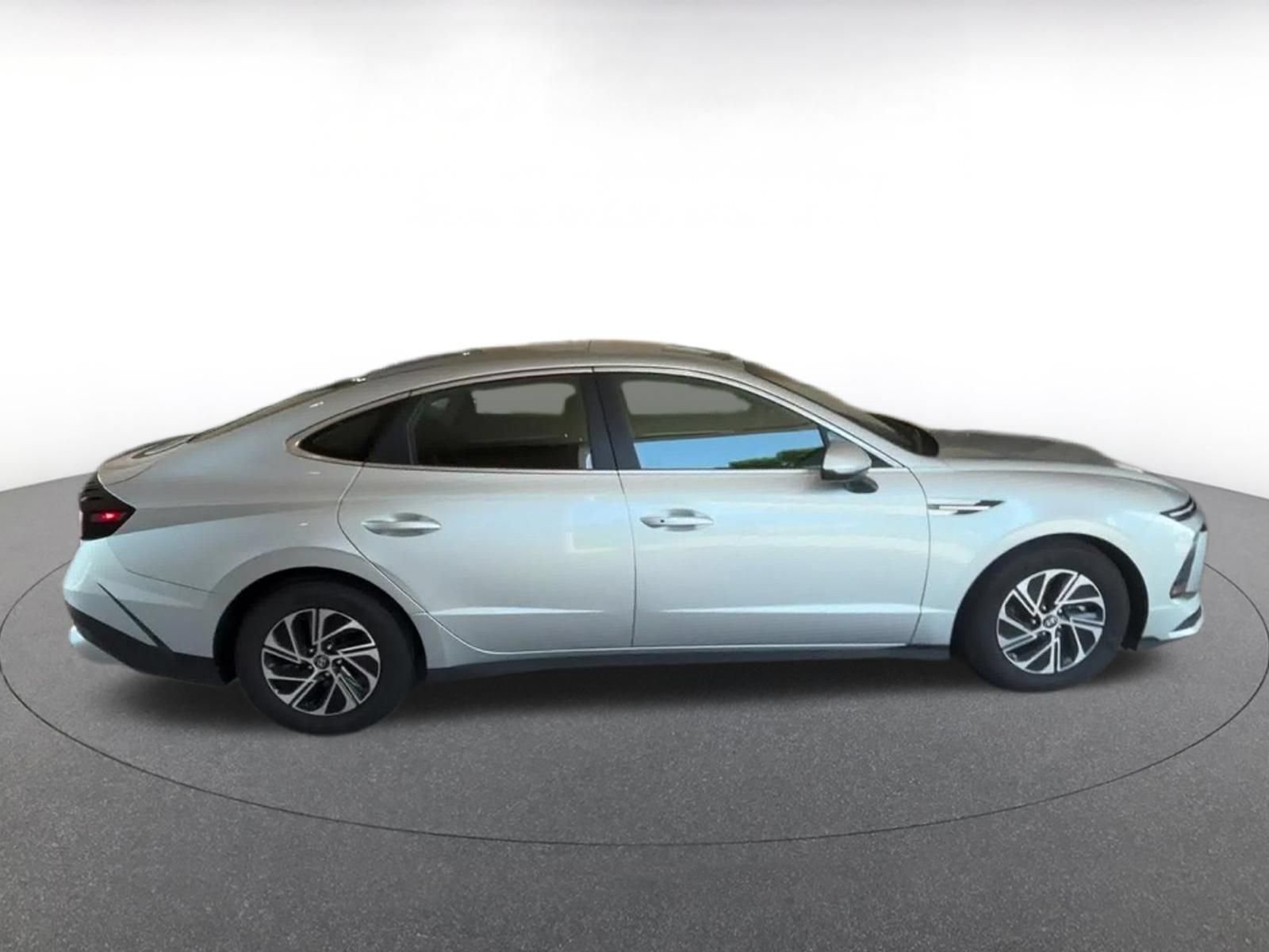 Thumbnail: 2026 Hyundai Sonata - 16