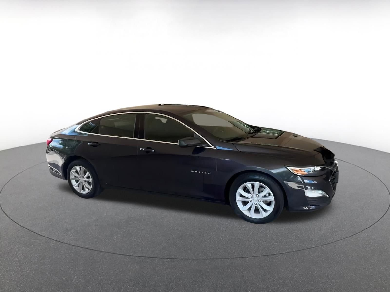 Thumbnail: 2023 Chevrolet Malibu - 2