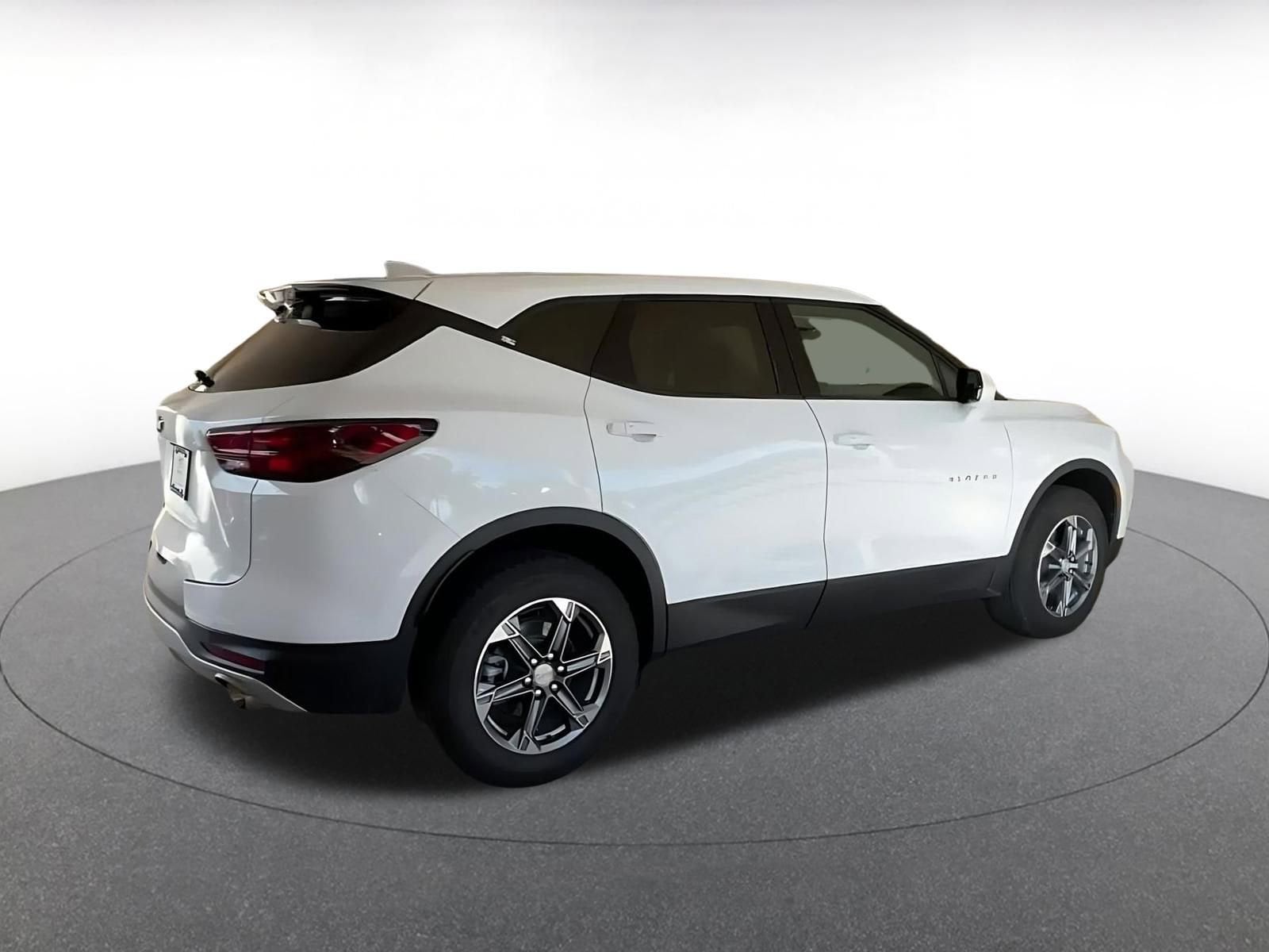 Thumbnail: 2025 Chevrolet Blazer - 15