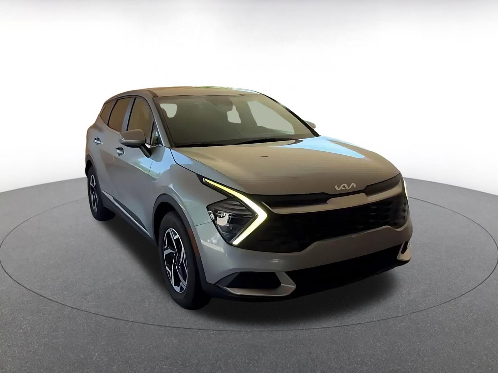Thumbnail: 2025 Kia Sportage - 3