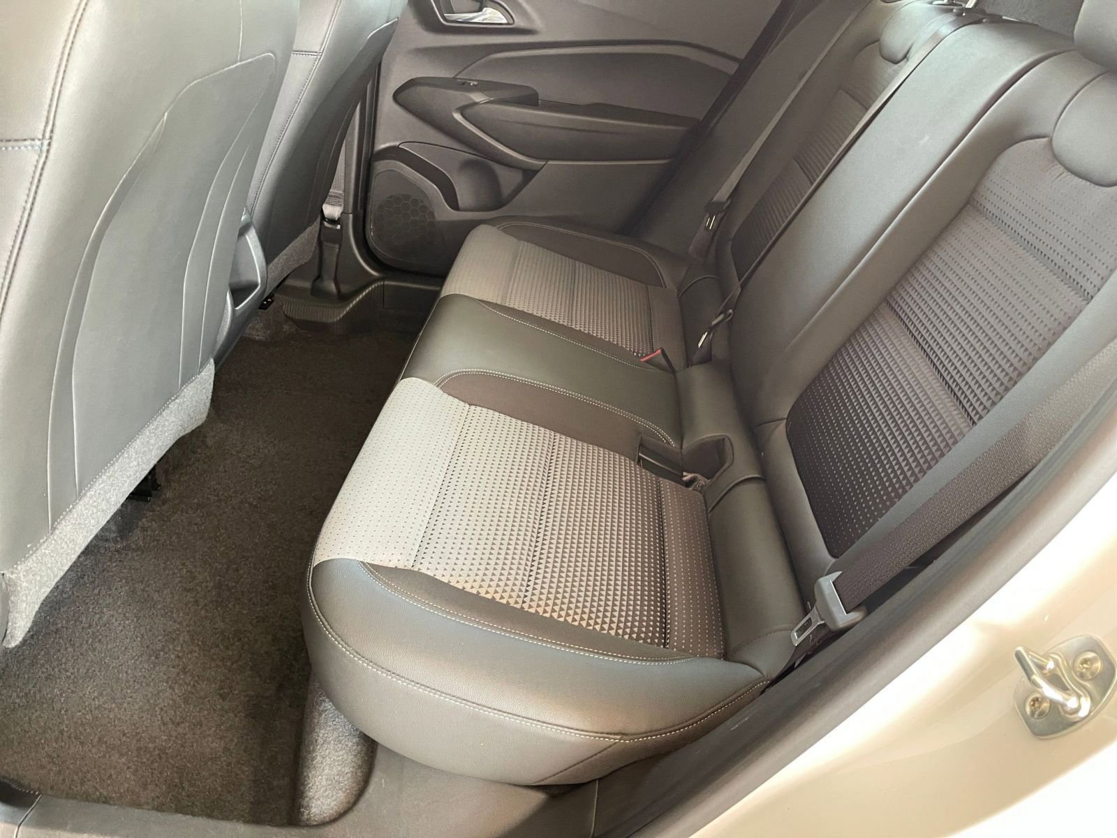 Thumbnail: 2025 Chevrolet Trax - 24