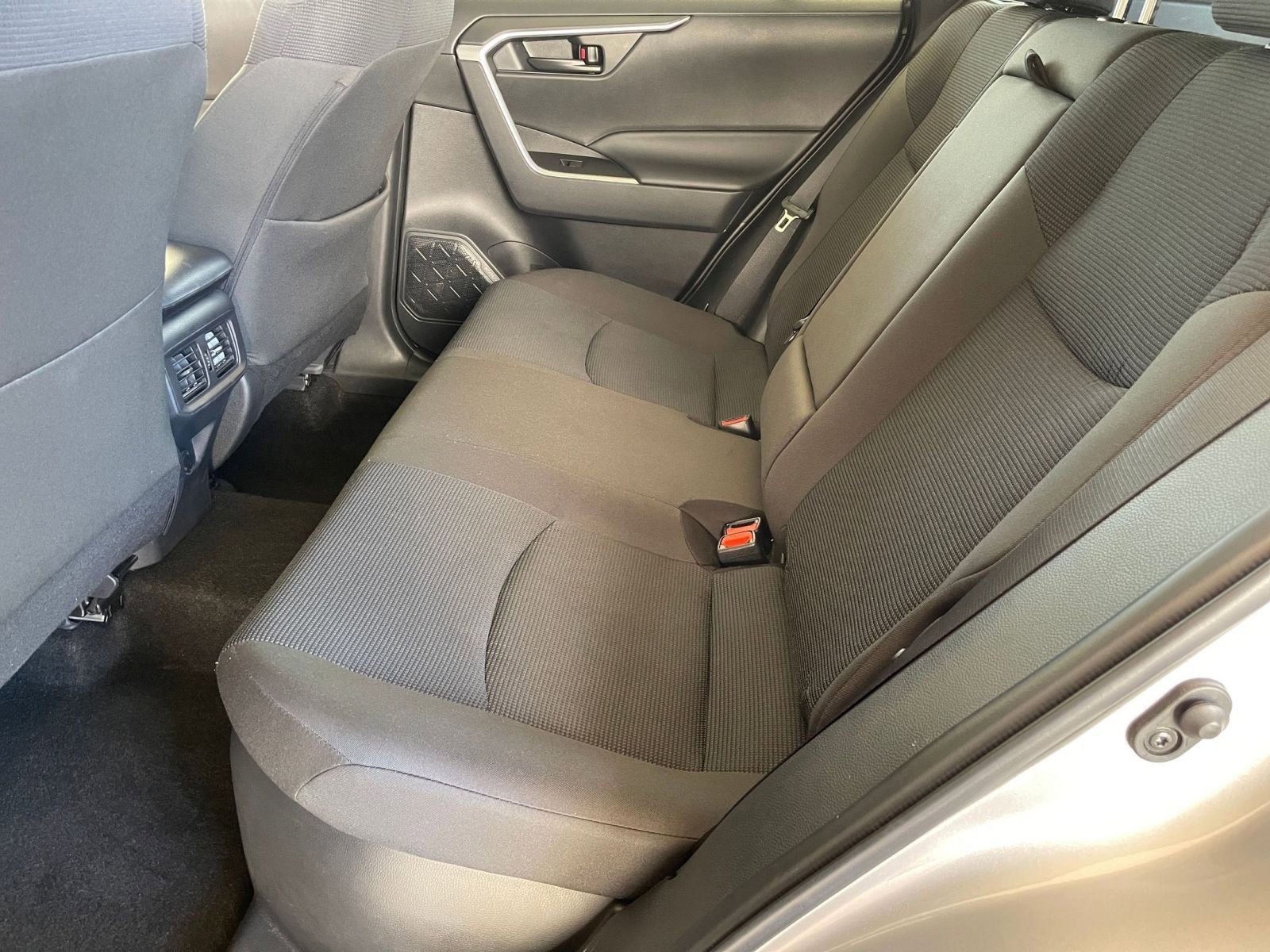 Thumbnail: 2025 Toyota RAV4 - 24