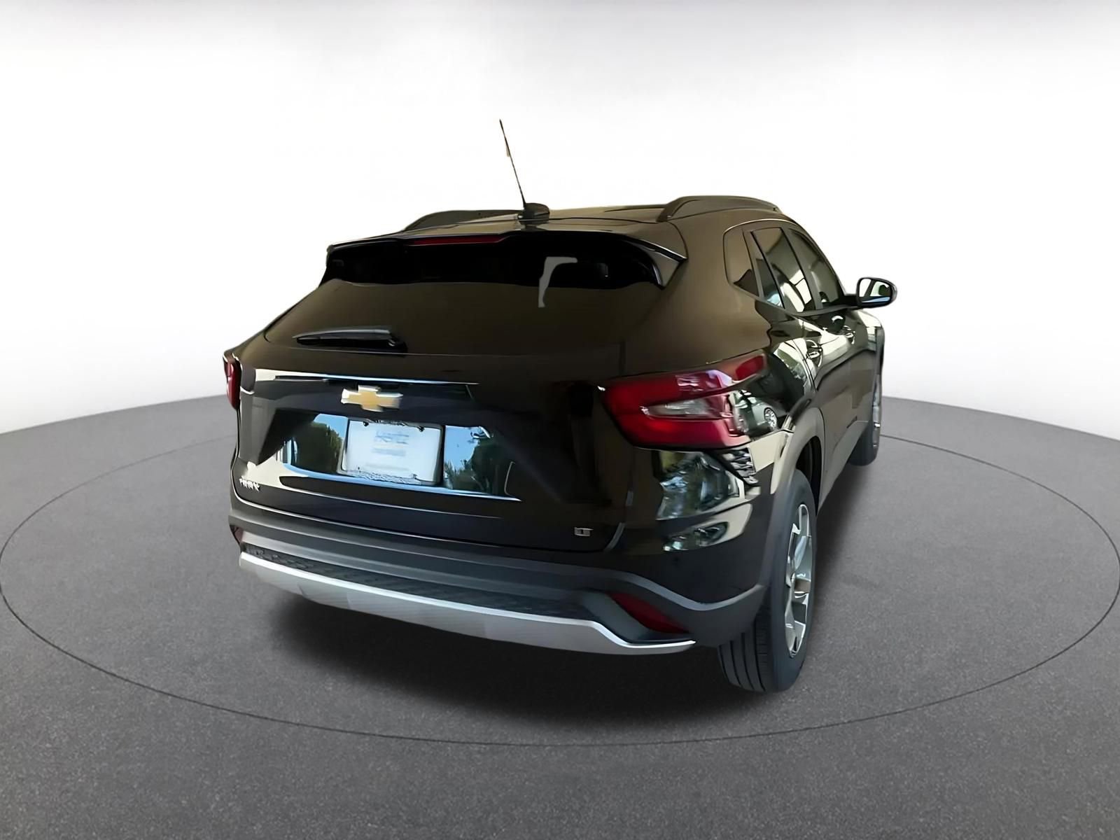 Thumbnail: 2025 Chevrolet Trax - 14