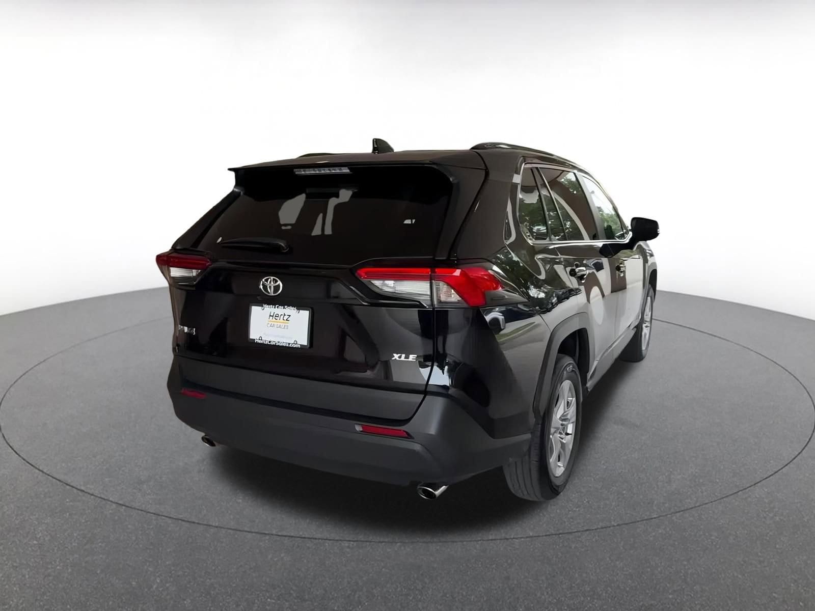 Thumbnail: 2025 Toyota RAV4 - 11