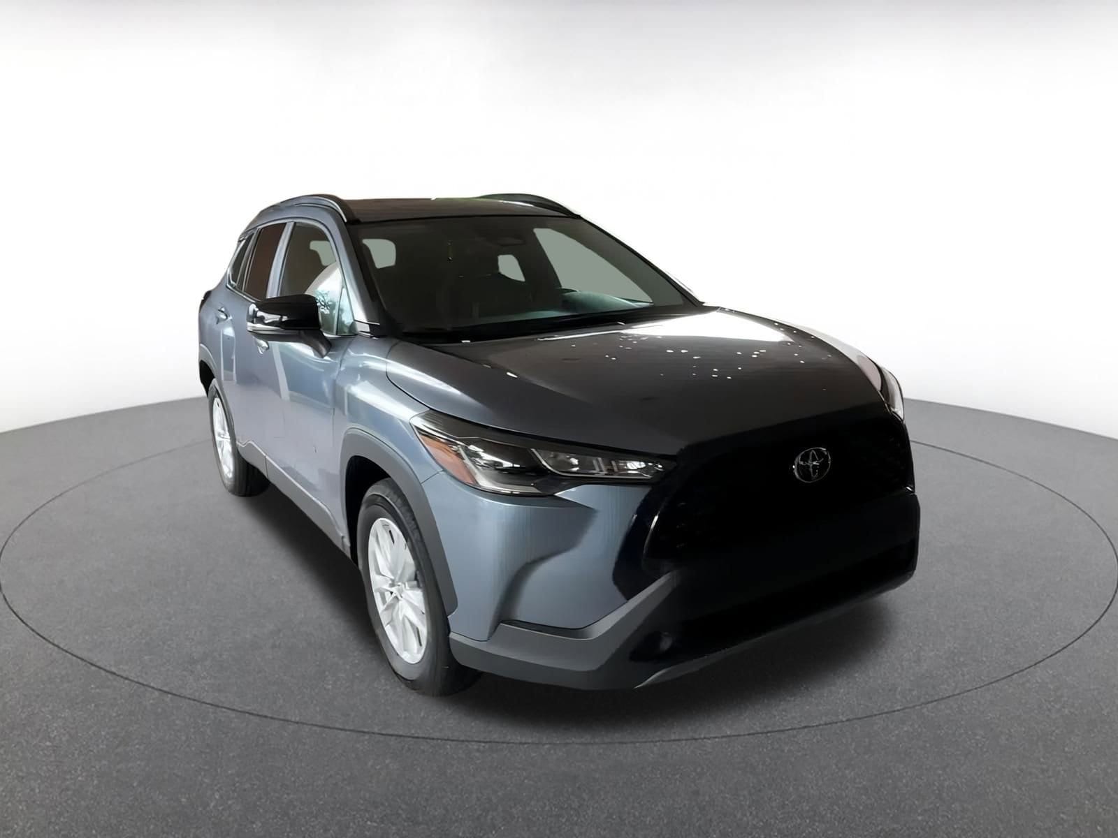 Thumbnail: 2025 Toyota Corolla Cross - 3