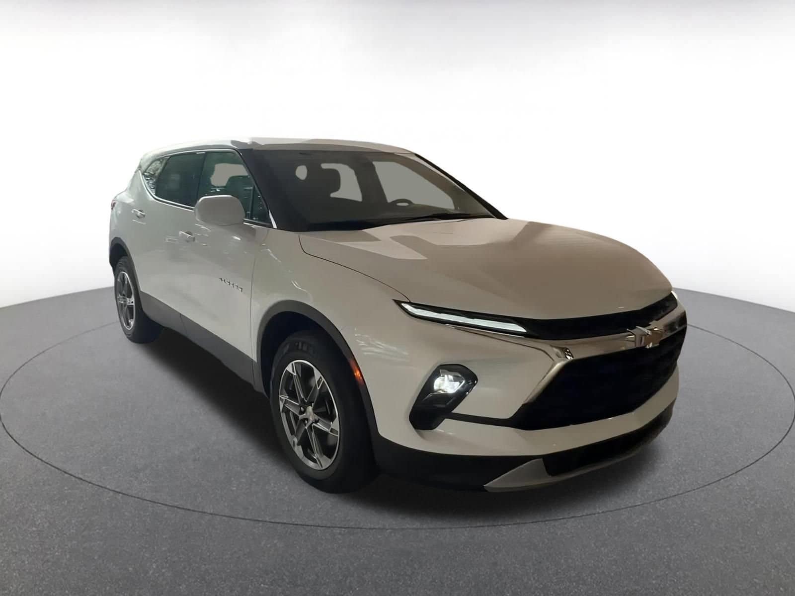 2023 Chevrolet Blazer  3