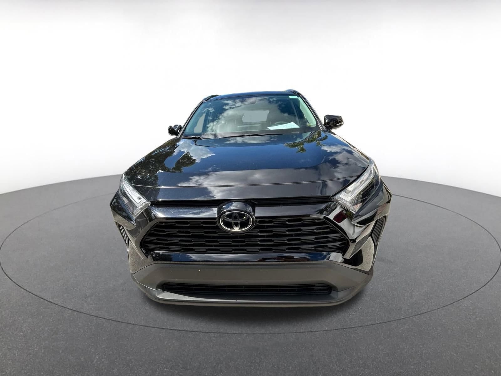 Thumbnail: 2025 Toyota RAV4 - 2