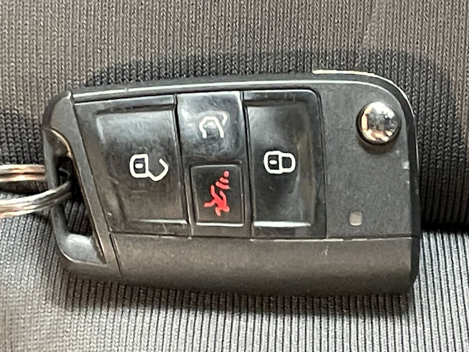 Thumbnail: 2025 Volkswagen Jetta - 21