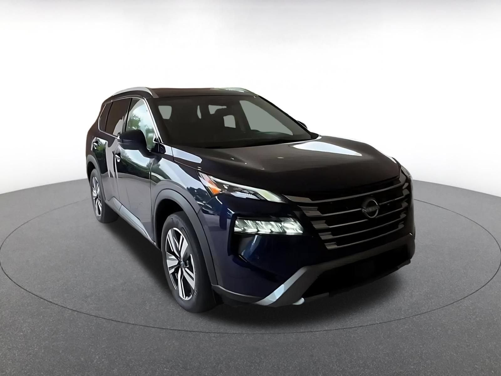 Thumbnail: 2026 Nissan Rogue - 3