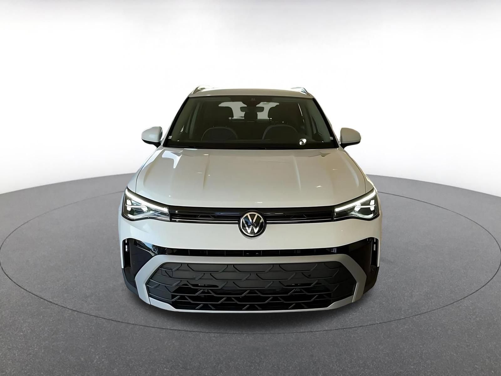 Thumbnail: 2025 Volkswagen Taos - 4