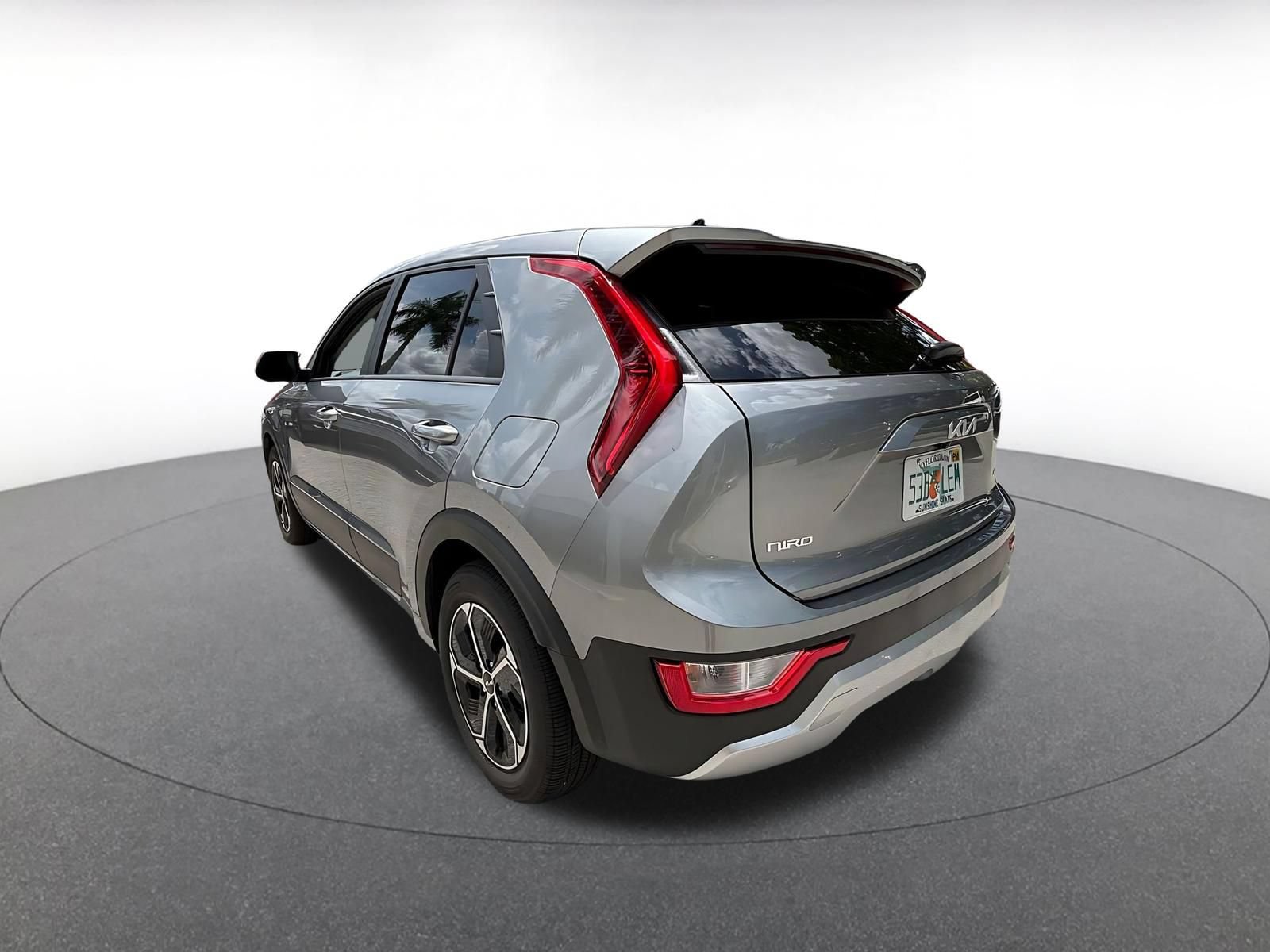 Thumbnail: 2026 Kia Niro - 5