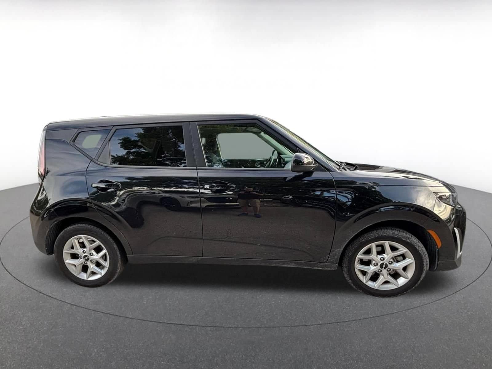 Thumbnail: 2025 Kia Soul - 18