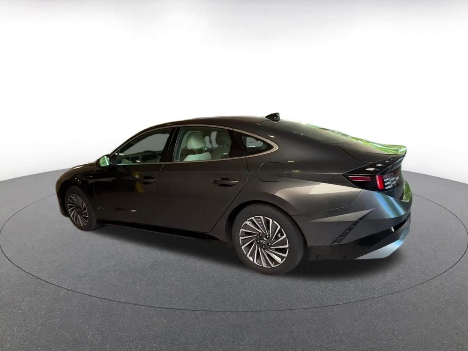 Thumbnail: 2025 Hyundai Sonata - 10