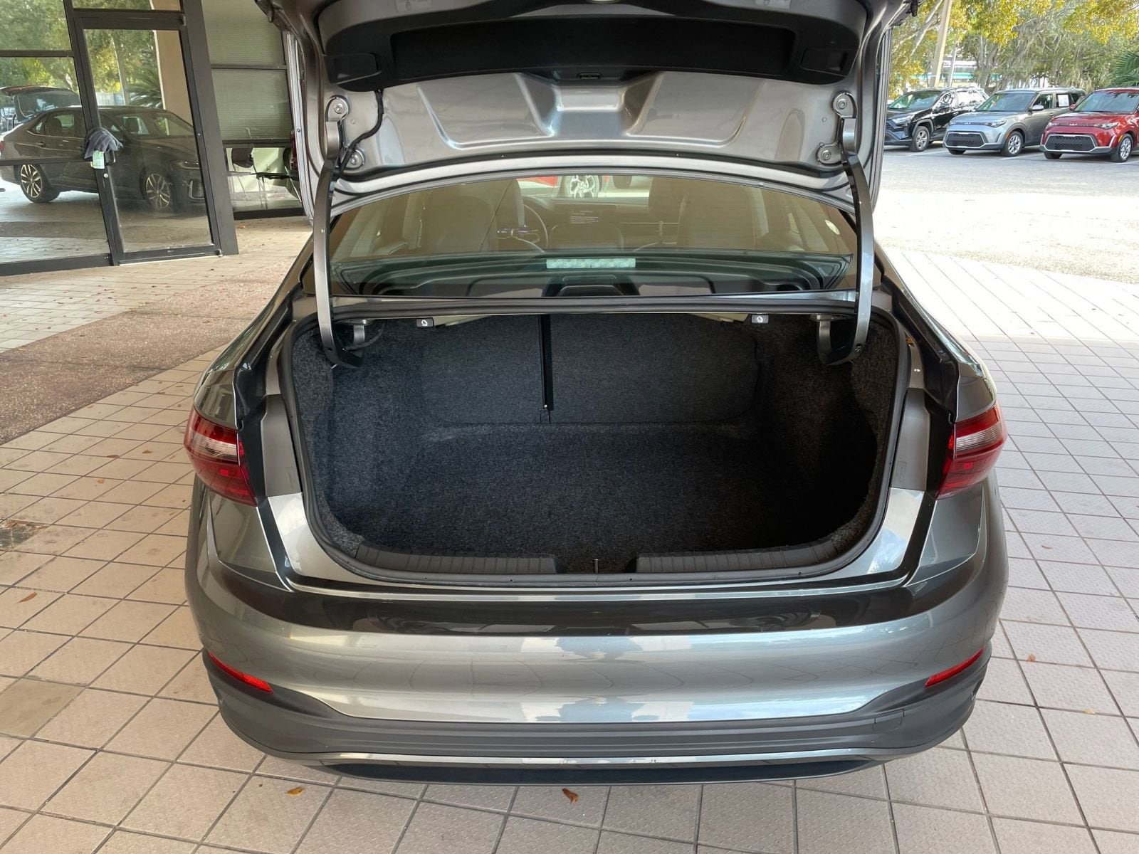 Thumbnail: 2025 Volkswagen Jetta - 24