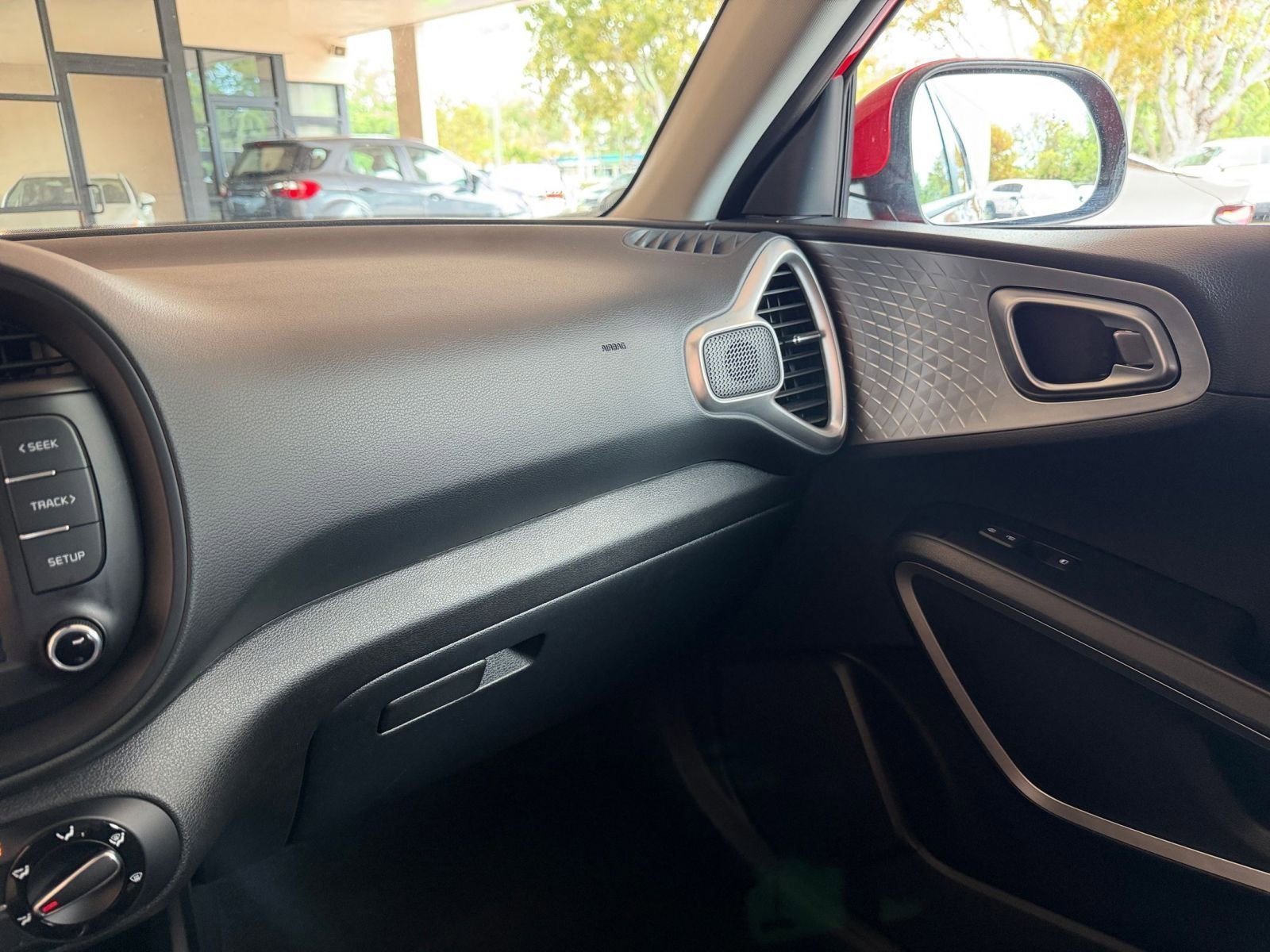 Thumbnail: 2025 Kia Soul - 30