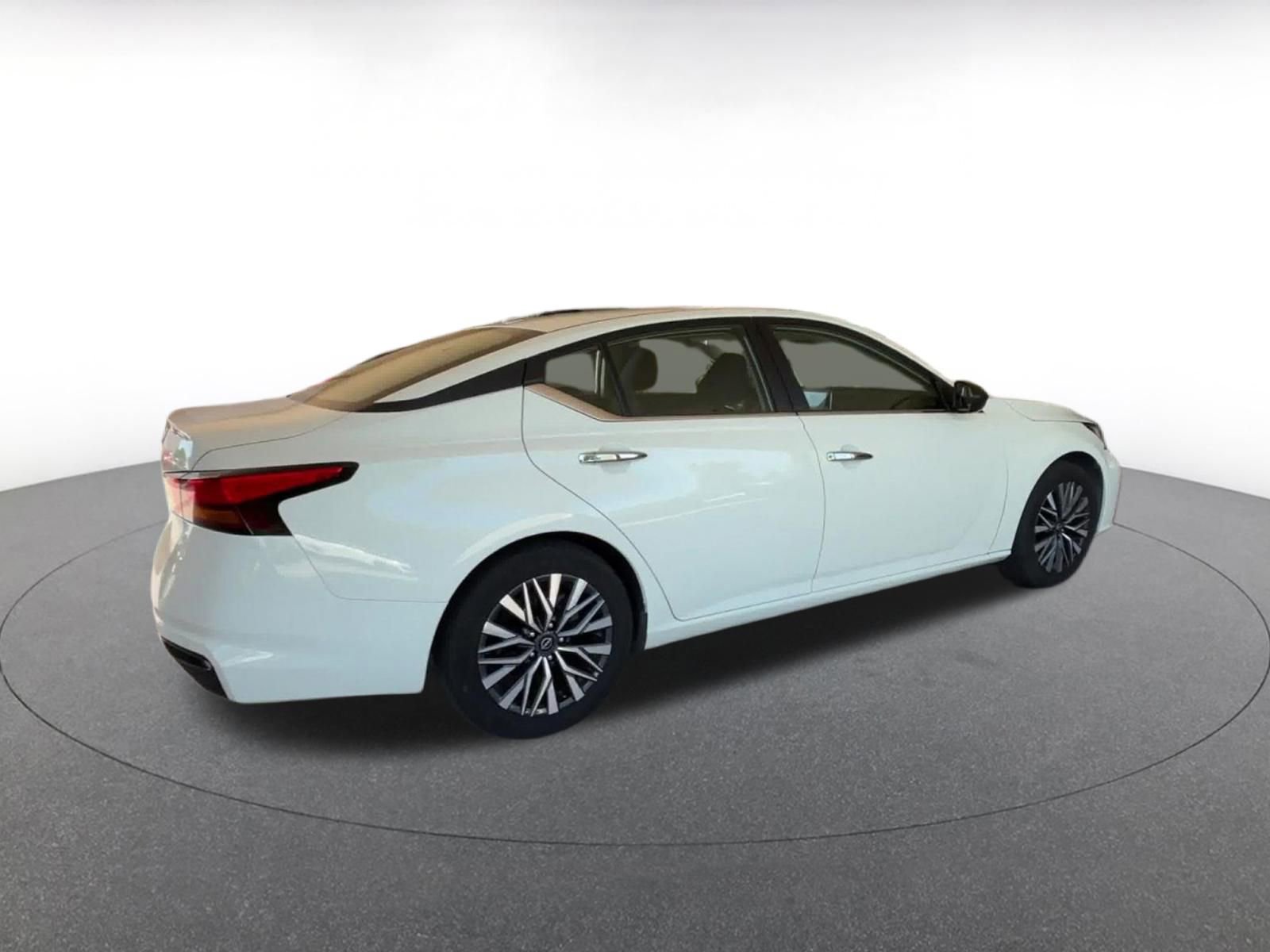 Thumbnail: 2025 Nissan Altima - 15