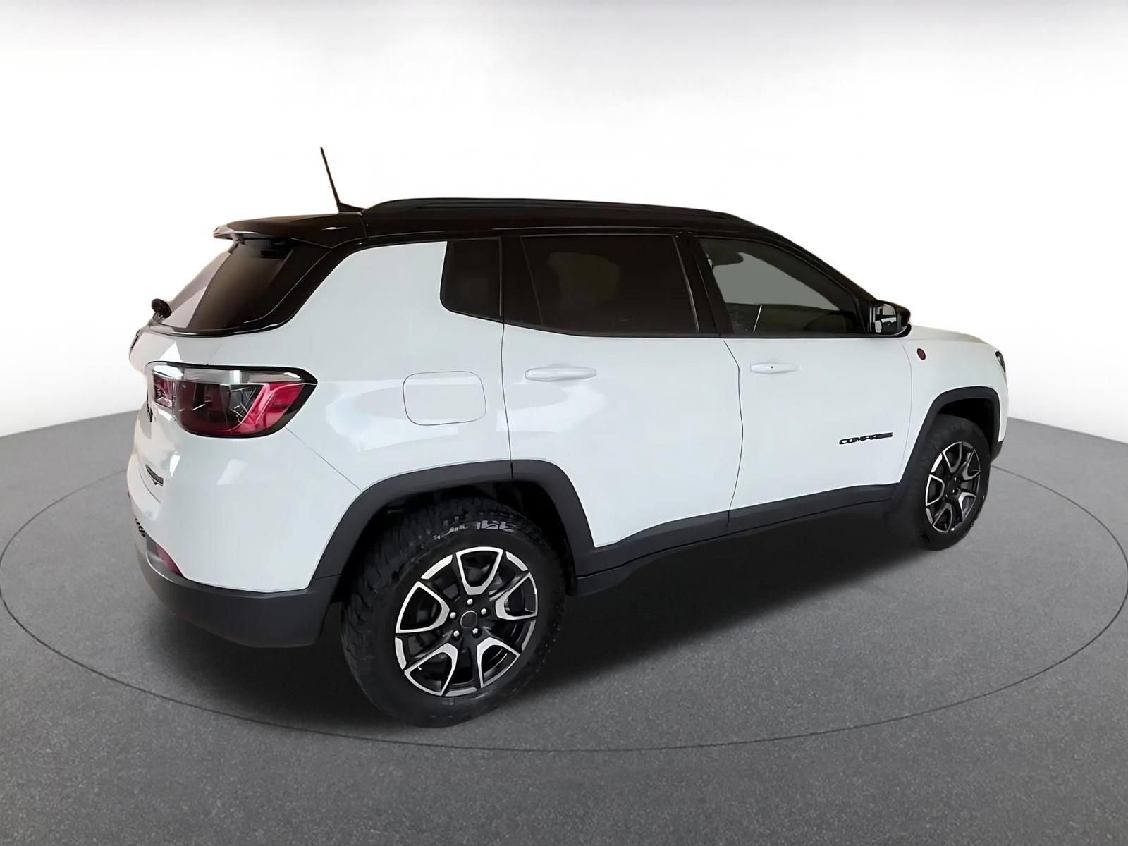 Thumbnail: 2025 Jeep Compass - 14