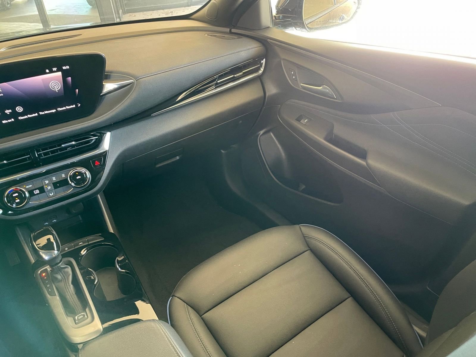 Thumbnail: 2025 Buick Envista - 33