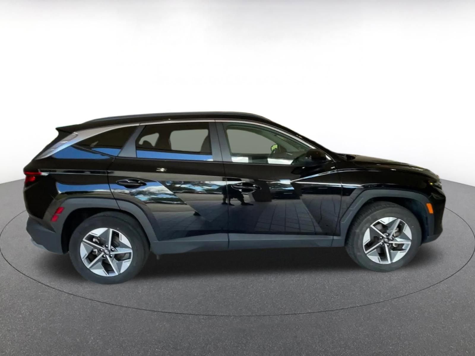 Thumbnail: 2025 Hyundai Tucson - 16