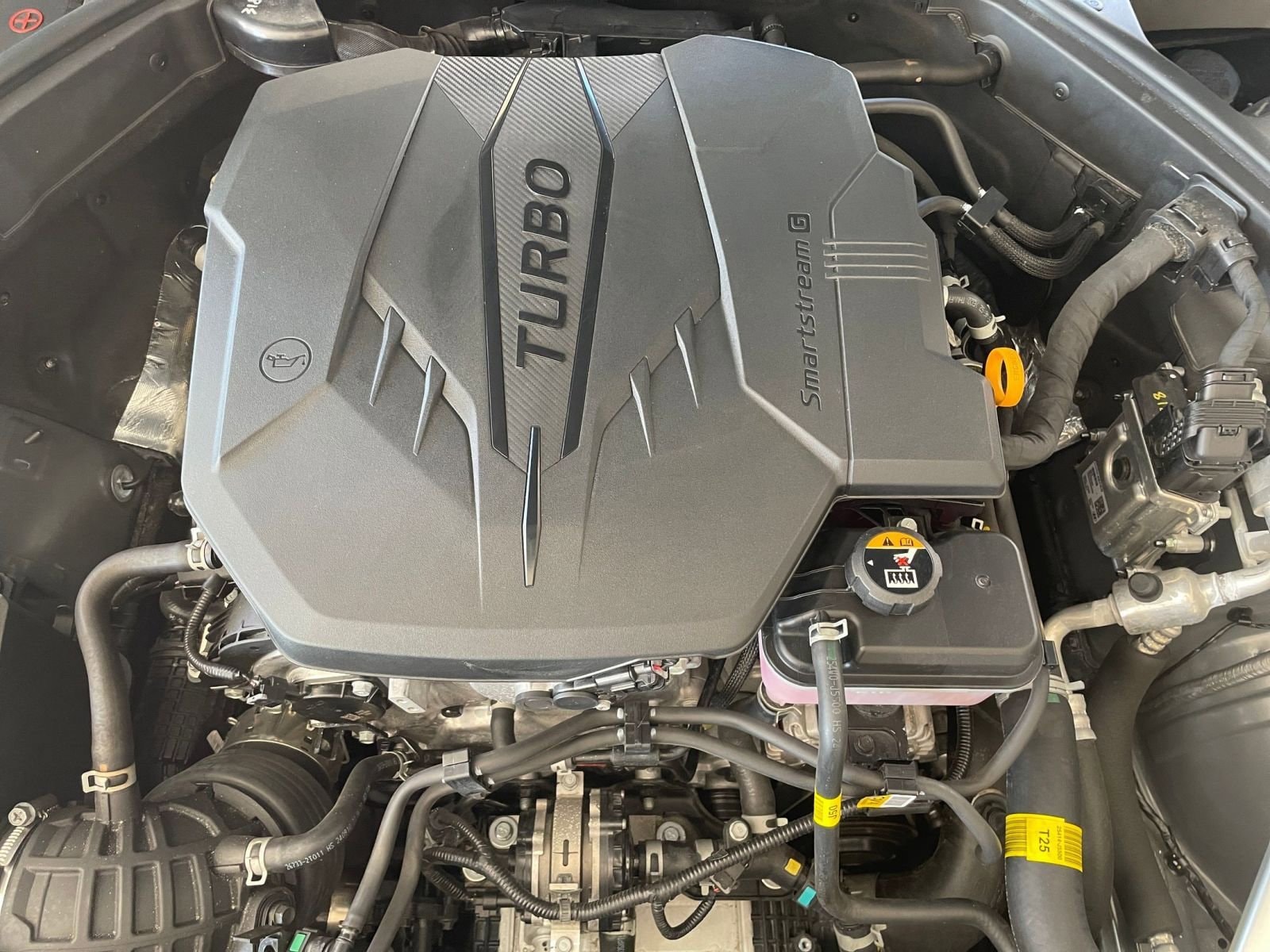 Thumbnail: 2025 Genesis G70 - 33