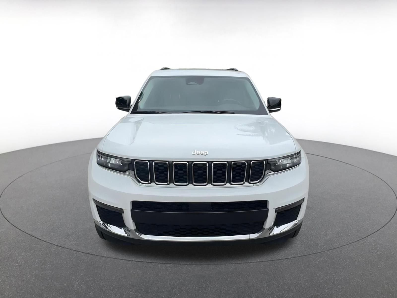 2022 Jeep Grand Cherokee Limited Edition 4