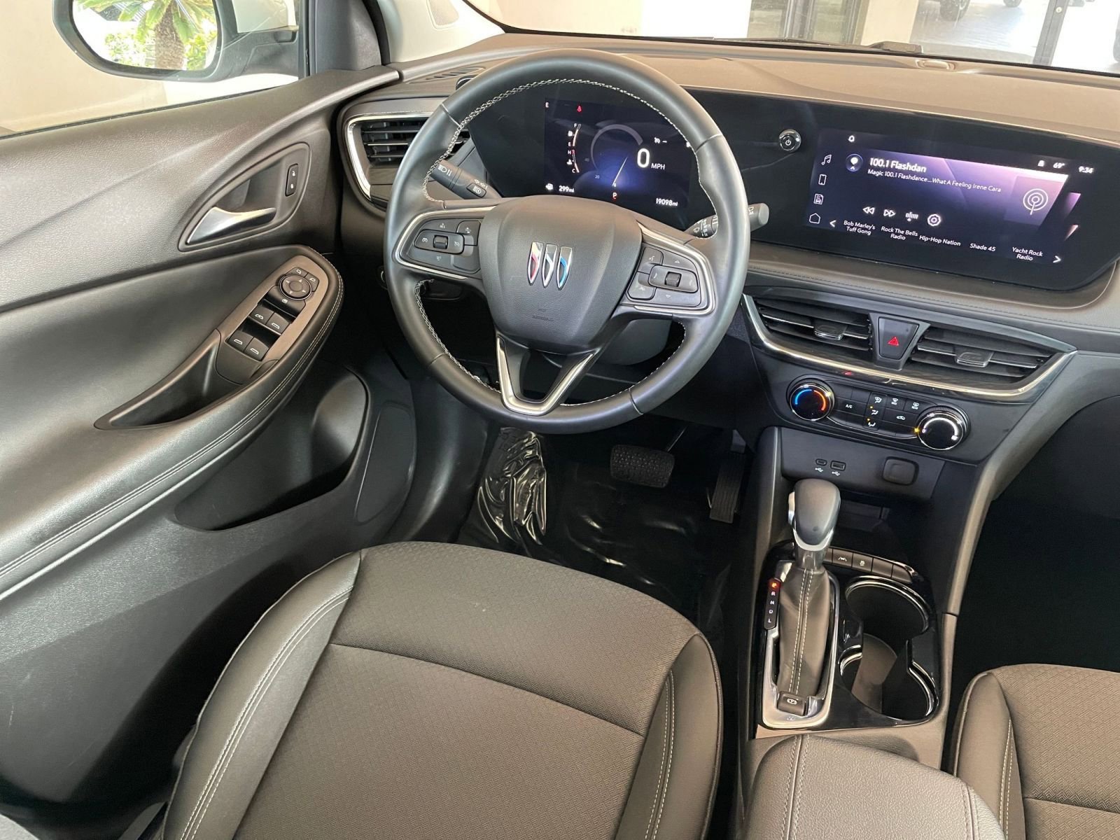 Thumbnail: 2025 Buick Encore GX - 34