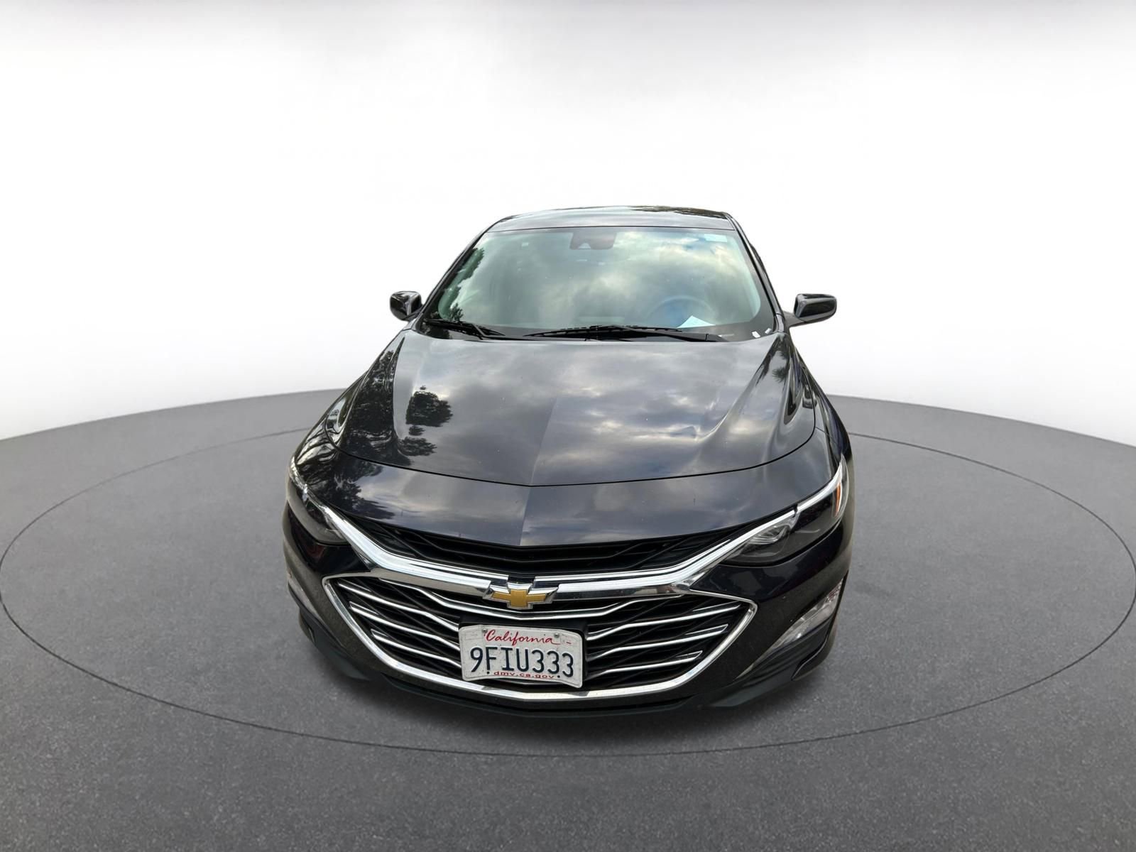 Thumbnail: 2023 Chevrolet Malibu - 3