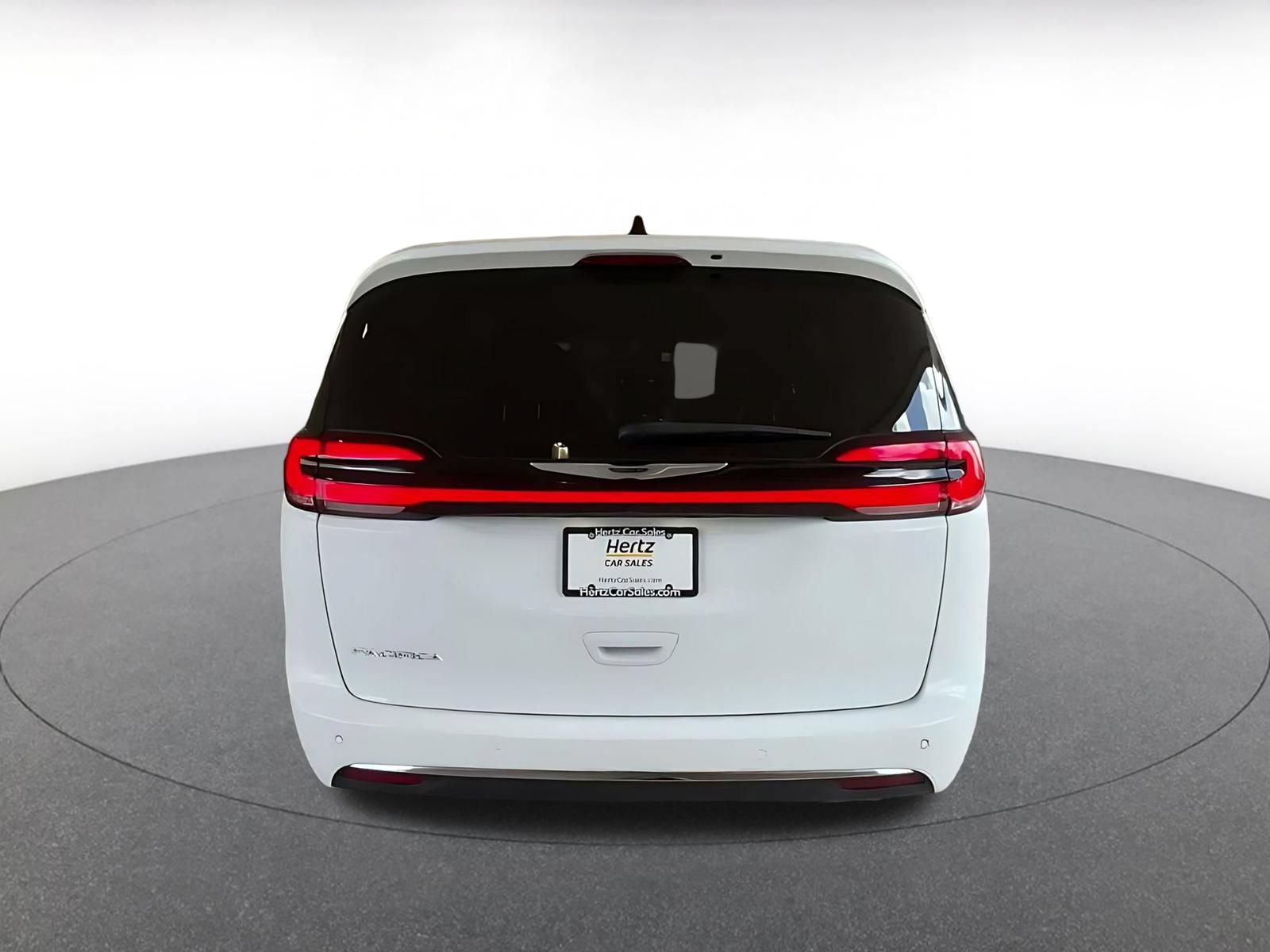 Thumbnail: 2025 Chrysler Pacifica - 12