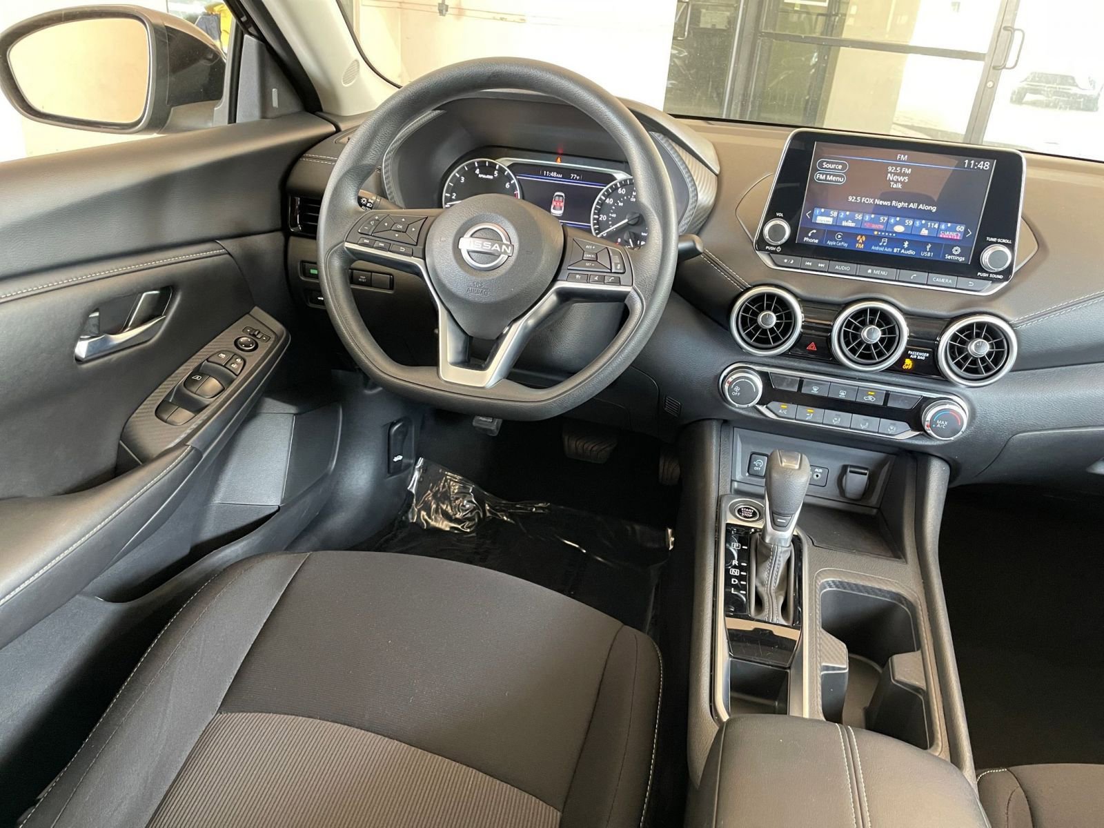 Thumbnail: 2025 Nissan Sentra - 32