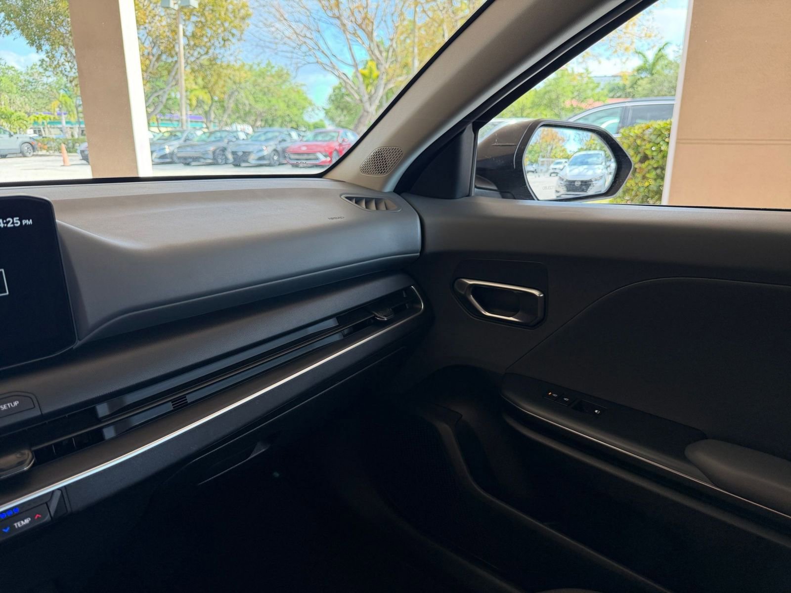 Thumbnail: 2025 Kia K4 - 31