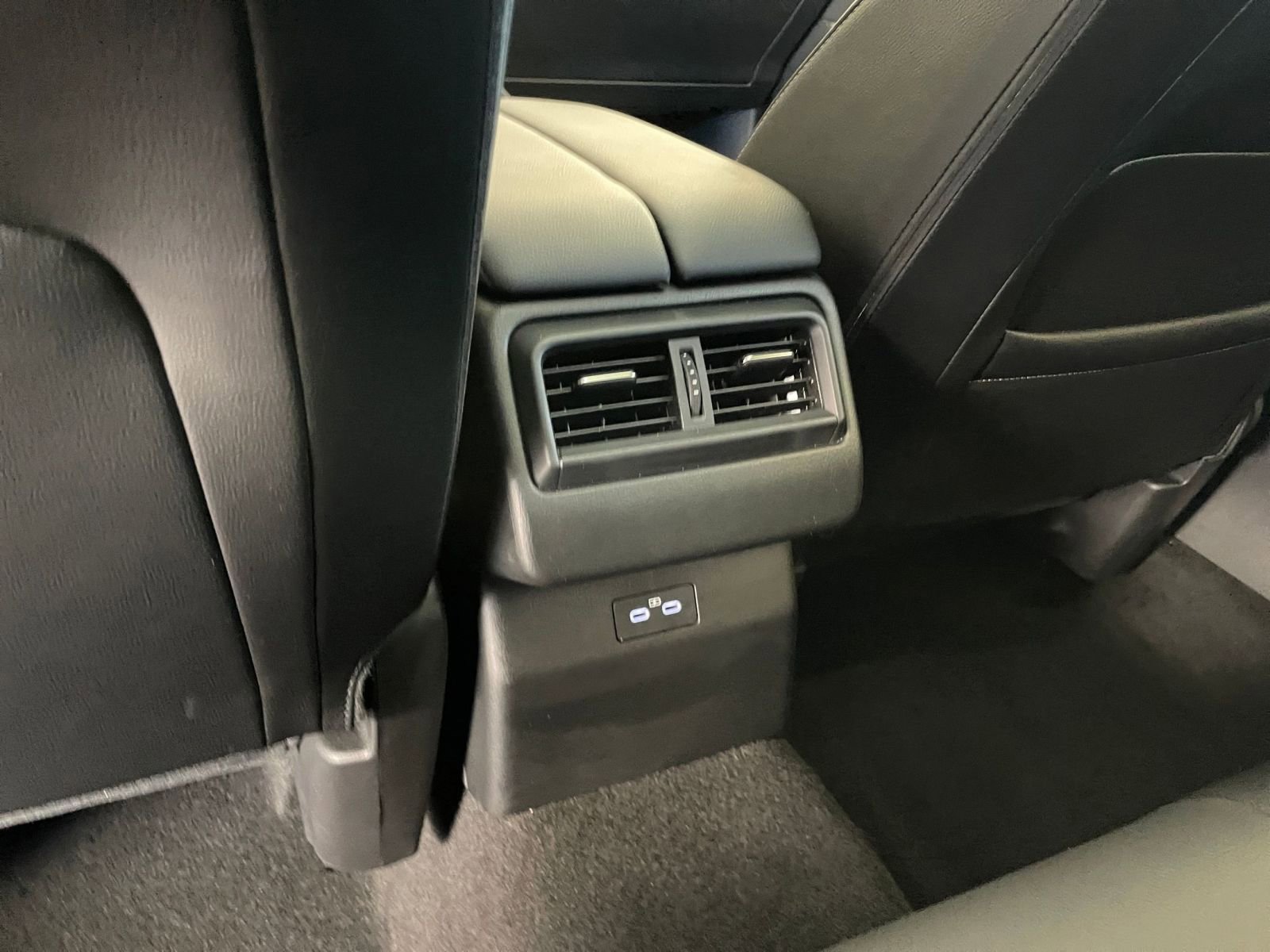 Thumbnail: 2025 Mazda CX-50 - 23