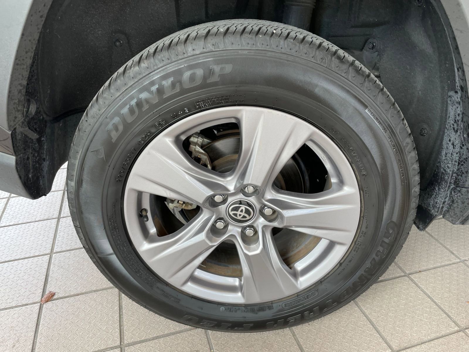 Thumbnail: 2025 Toyota RAV4 - 31