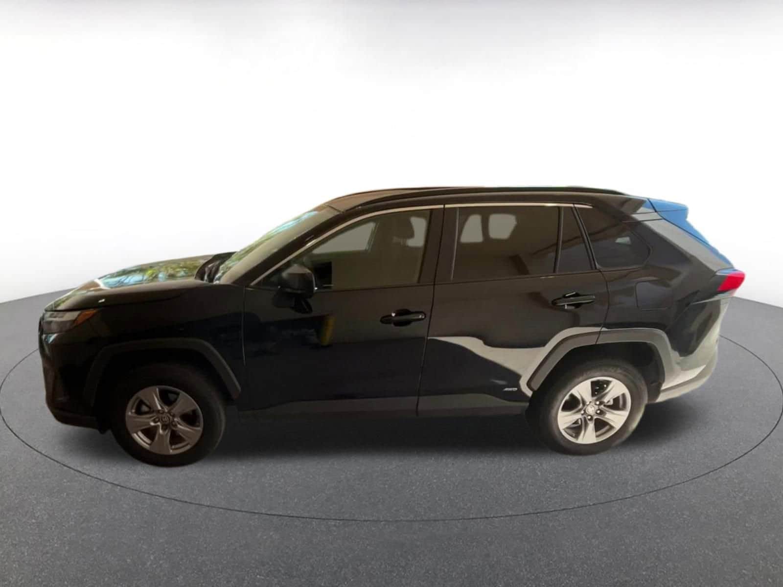 Thumbnail: 2025 Toyota RAV4 - 9