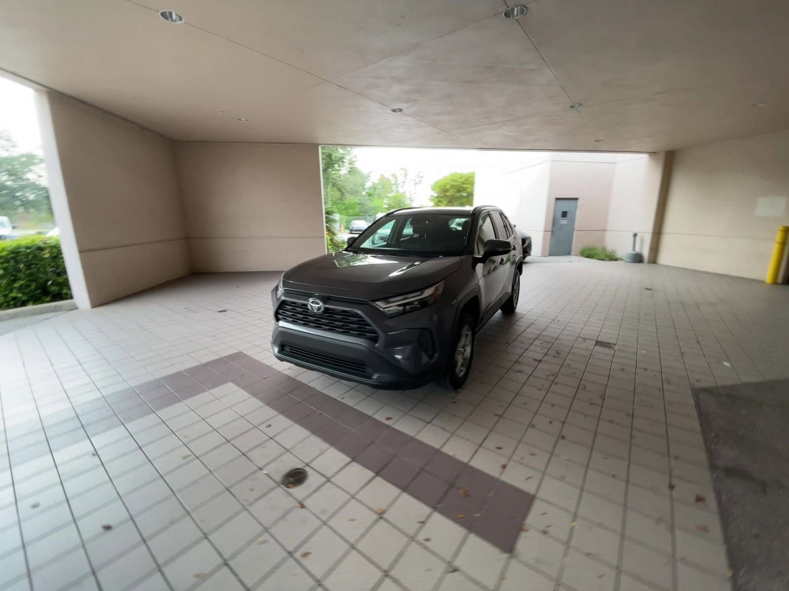 Thumbnail: 2025 Toyota RAV4 - 16