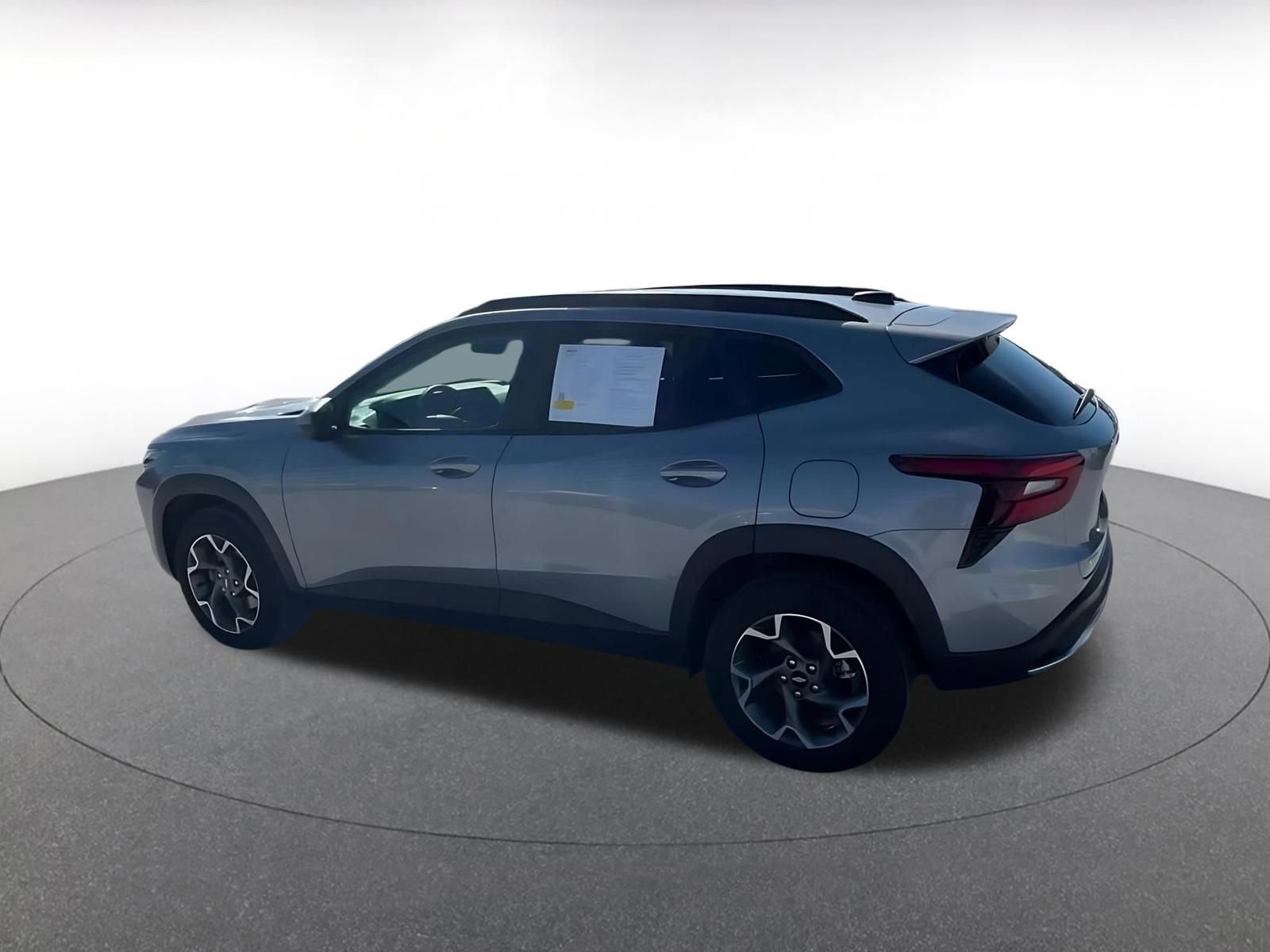 Thumbnail: 2025 Chevrolet Trax - 10