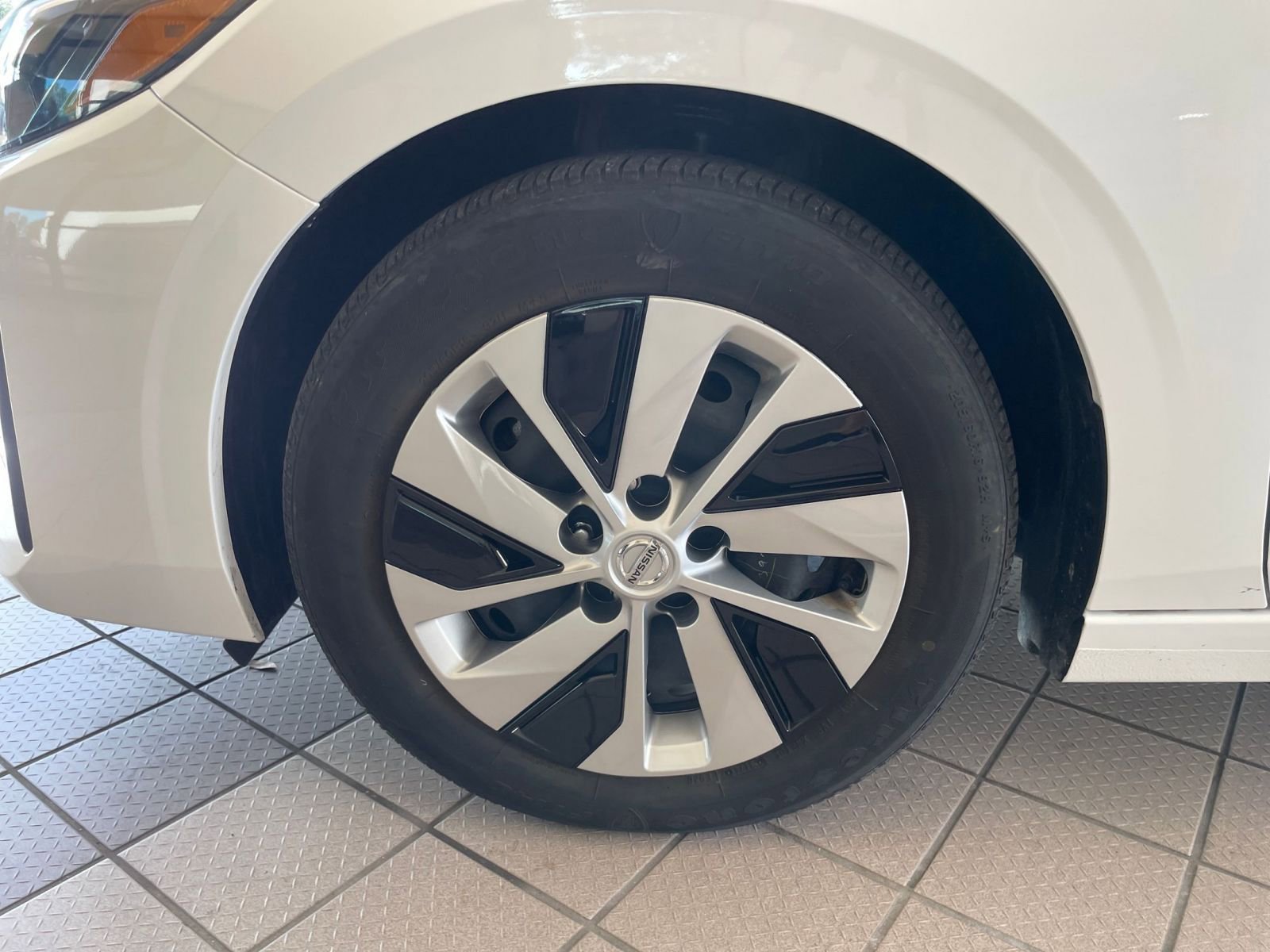 Thumbnail: 2025 Nissan Sentra - 23