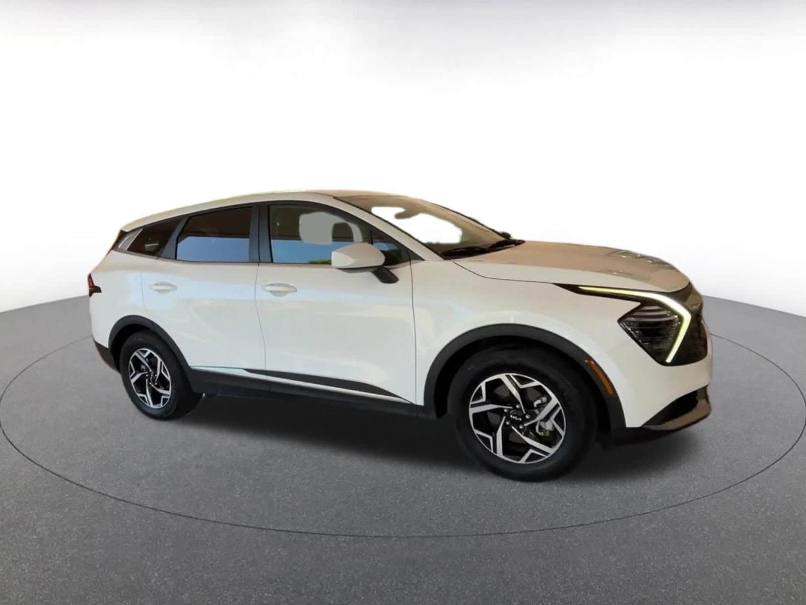 Thumbnail: 2025 Kia Sportage - 2