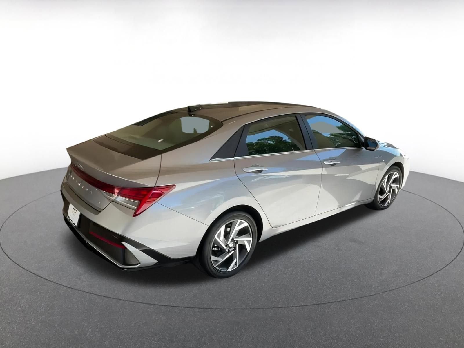 Thumbnail: 2025 Hyundai Elantra - 15