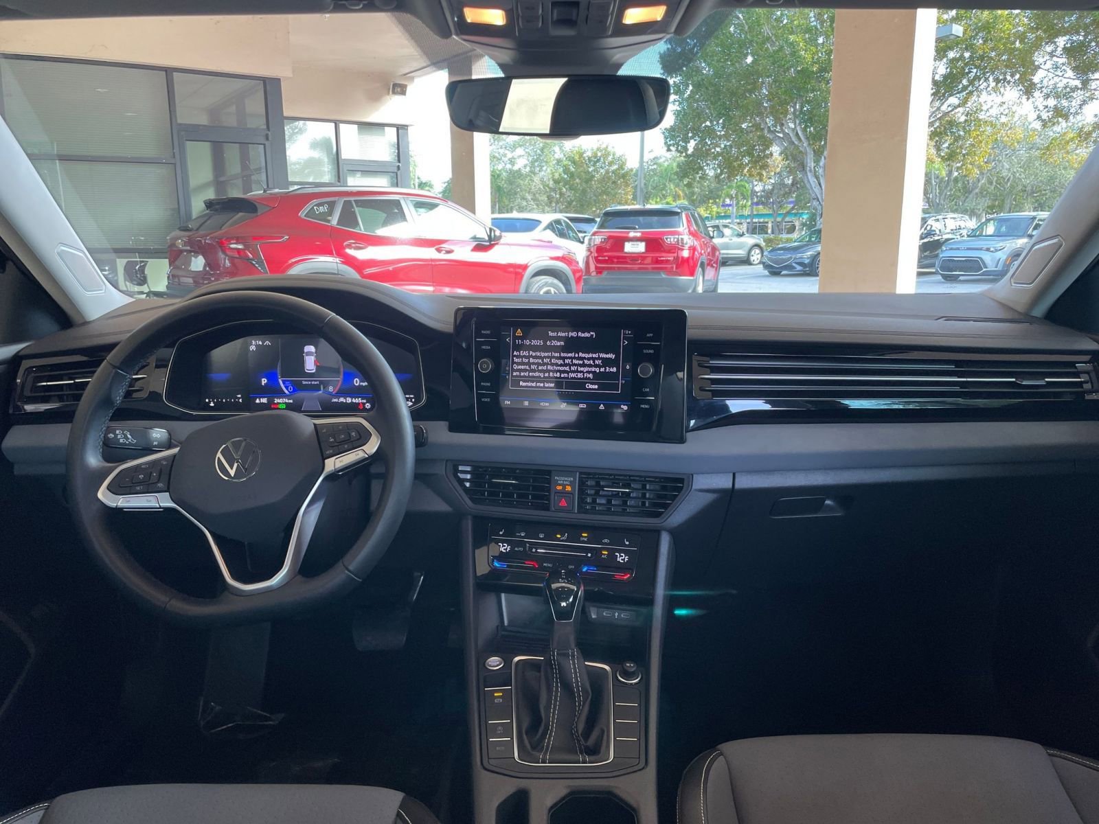 Thumbnail: 2025 Volkswagen Jetta - 27