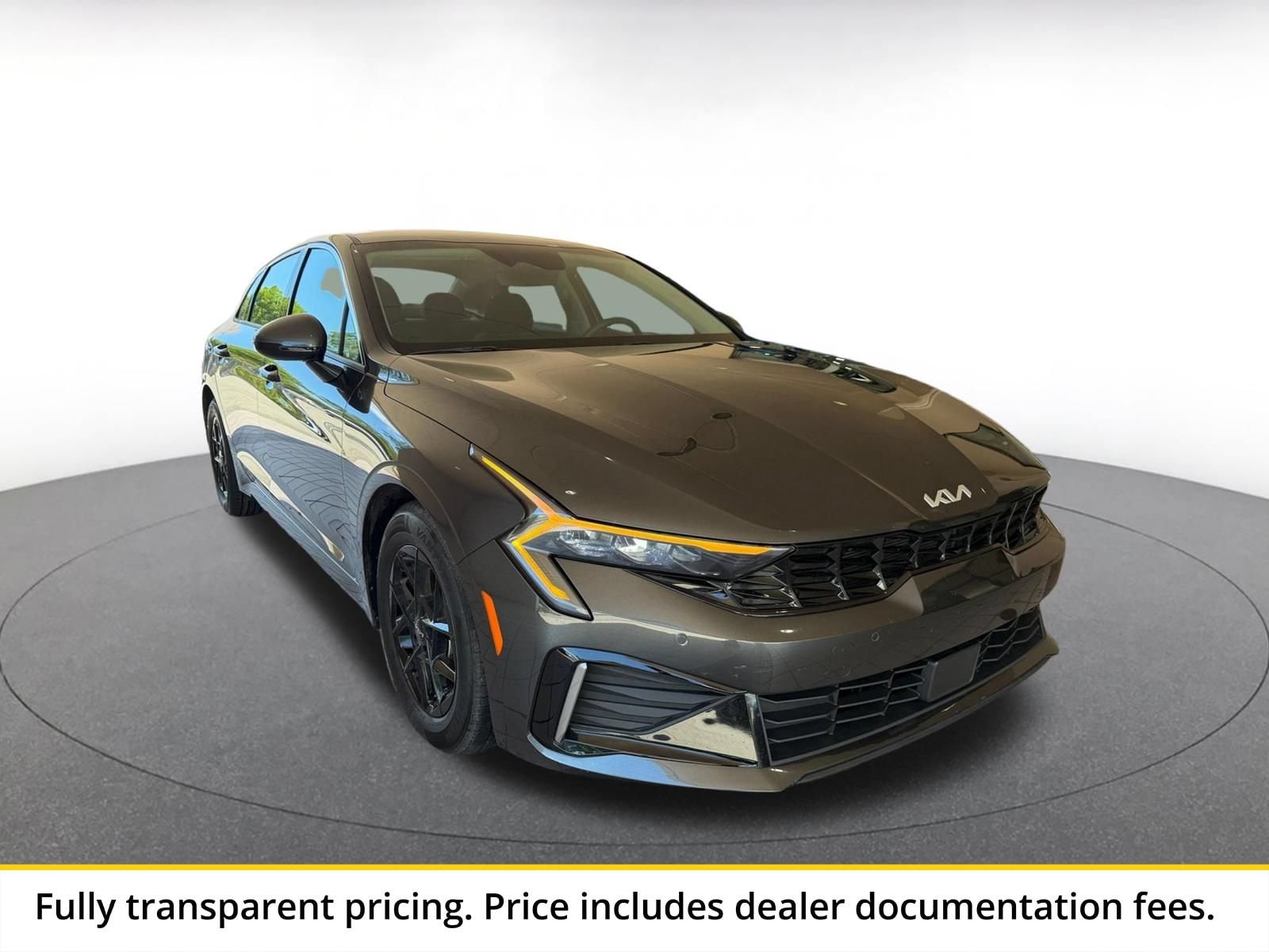 Thumbnail: 2025 Kia K5 - 1