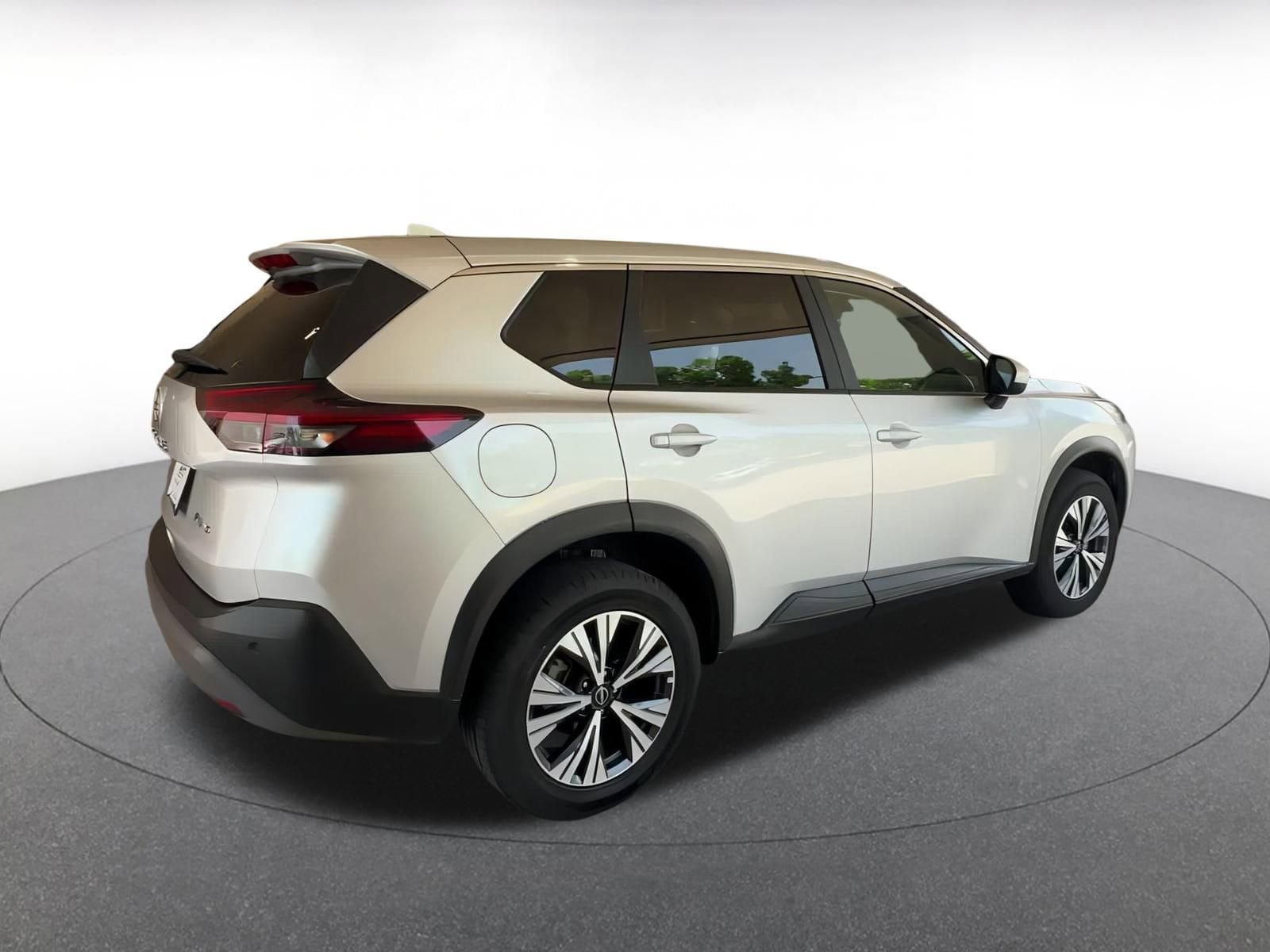 2023 Nissan Rogue SV 12
