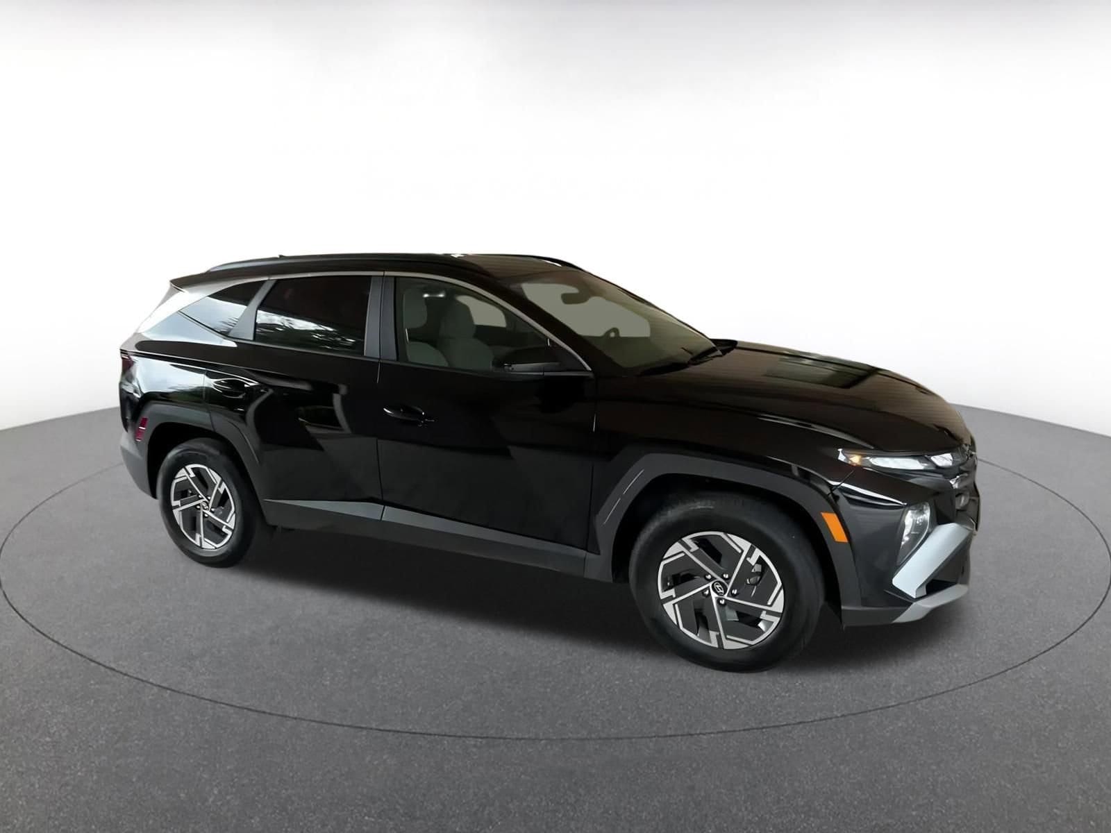 Thumbnail: 2025 Hyundai Tucson - 2