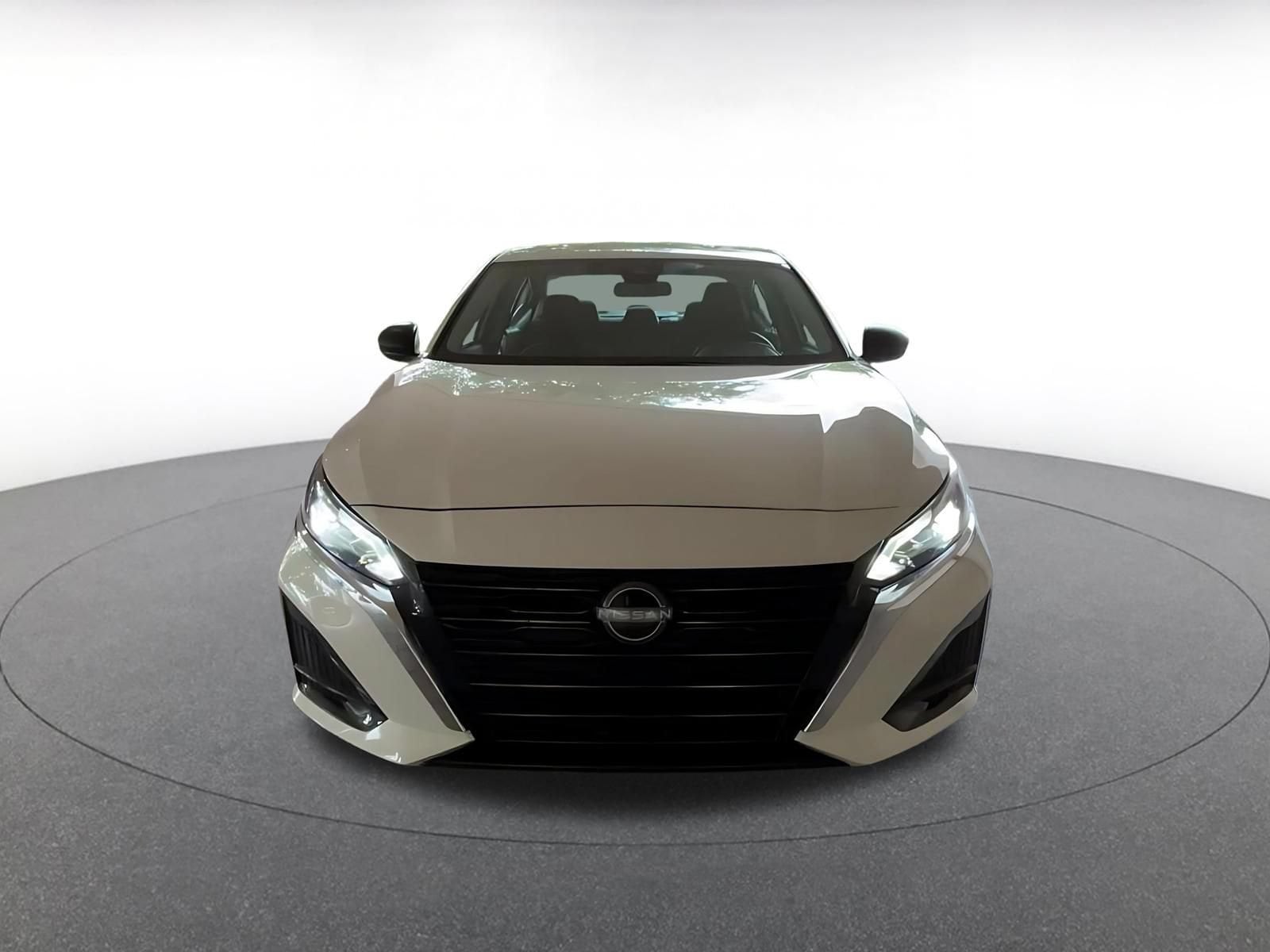 Thumbnail: 2025 Nissan Altima - 4