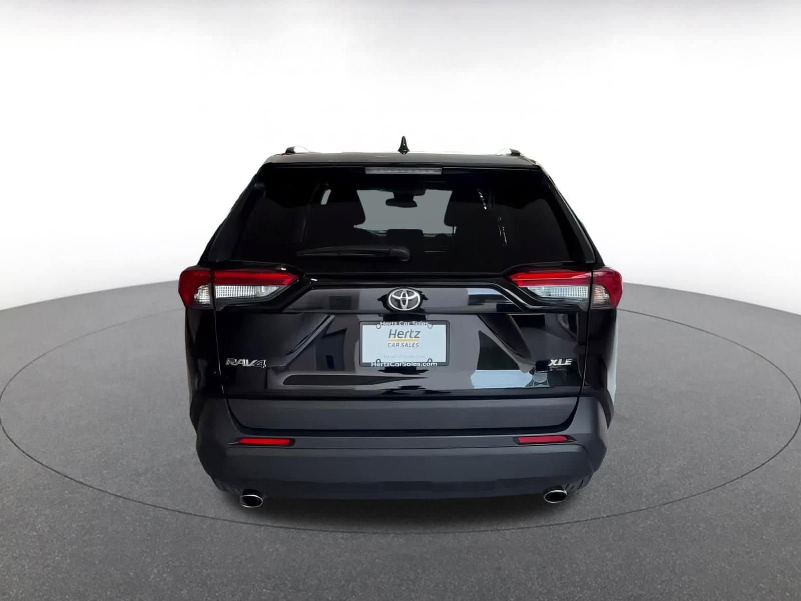 Thumbnail: 2025 Toyota RAV4 - 10