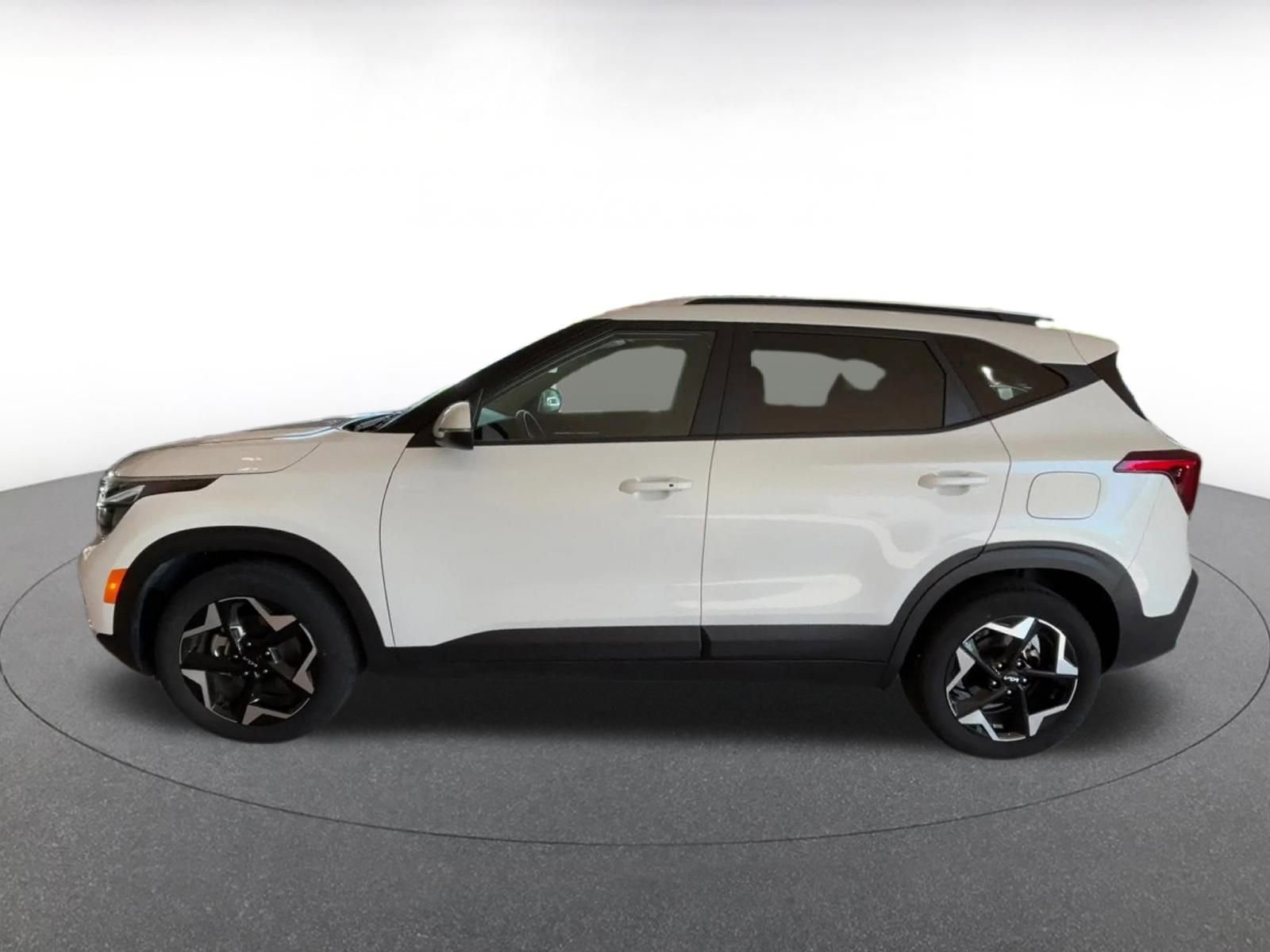 Thumbnail: 2025 Kia Seltos - 9