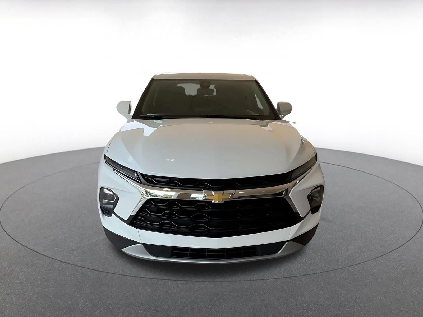 Thumbnail: 2026 Chevrolet Blazer - 4