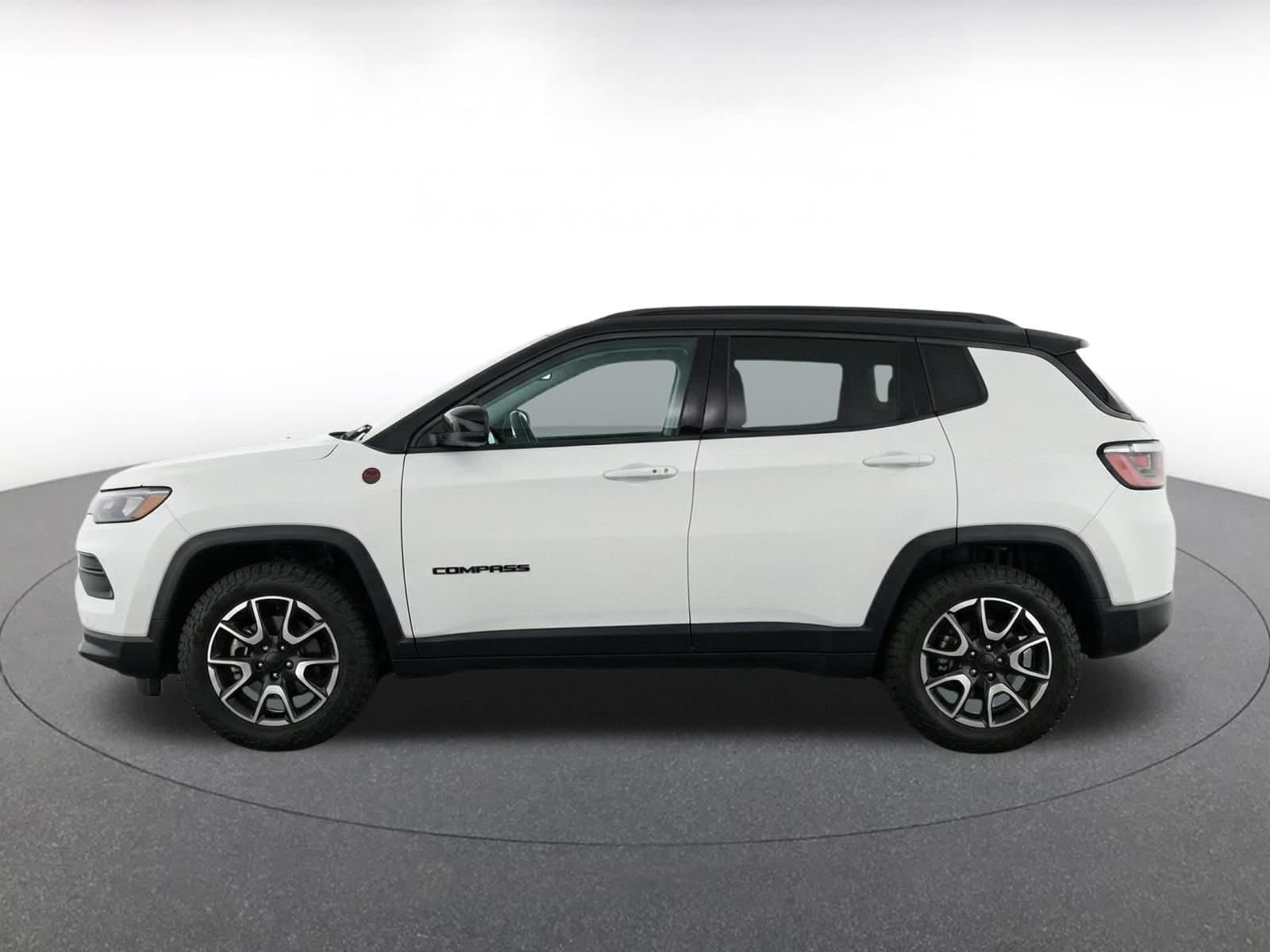 Thumbnail: 2025 Jeep Compass - 10