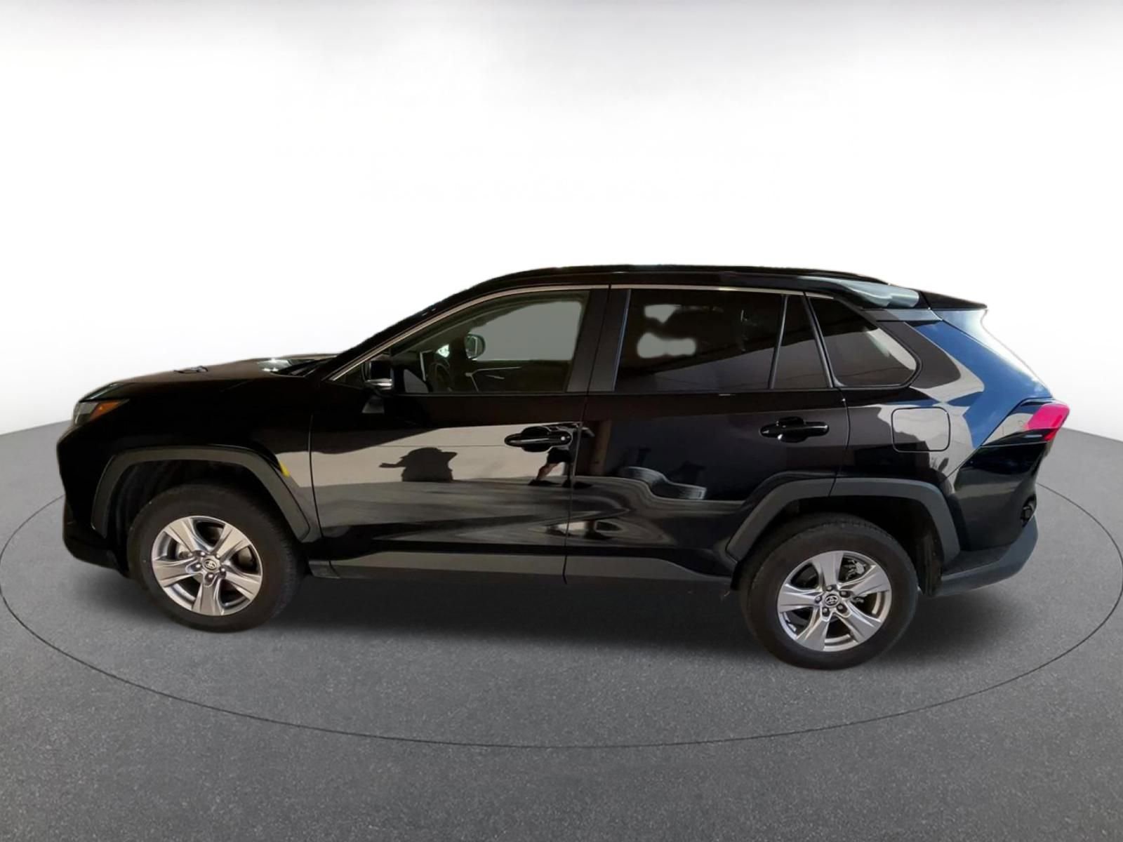 Thumbnail: 2025 Toyota RAV4 - 9